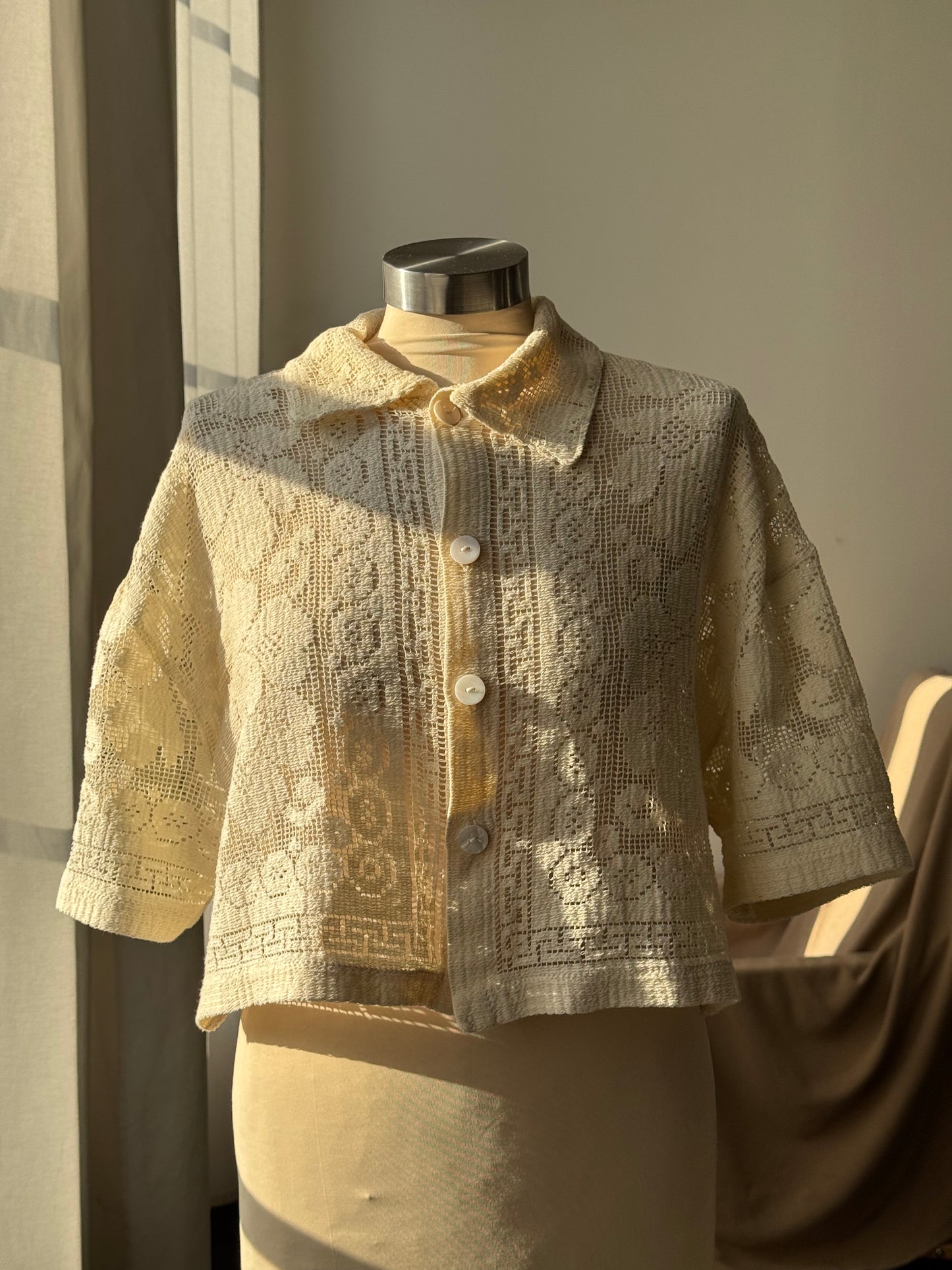 Judy Handcrafted Vintage Crop Top In Vanilla
