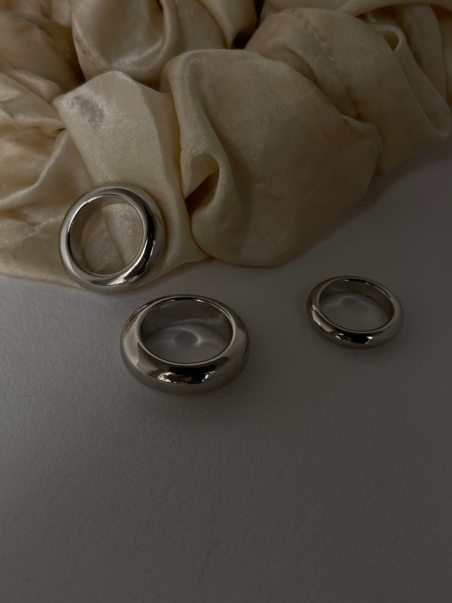 Sawyer Classic Jumbo Band Ring Set In Silver