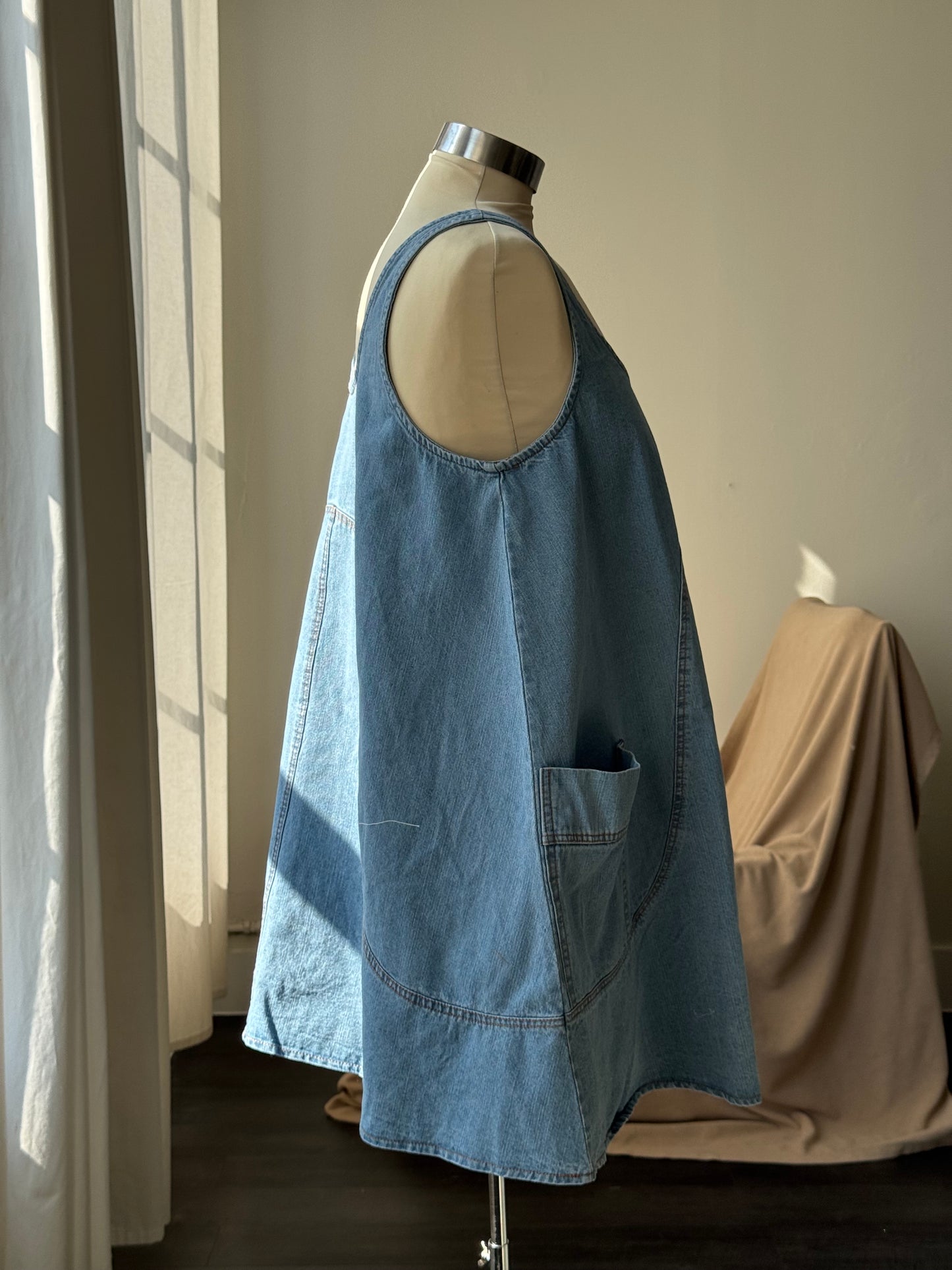 Phoebe 70s Style Pocket Classic Denim Dress