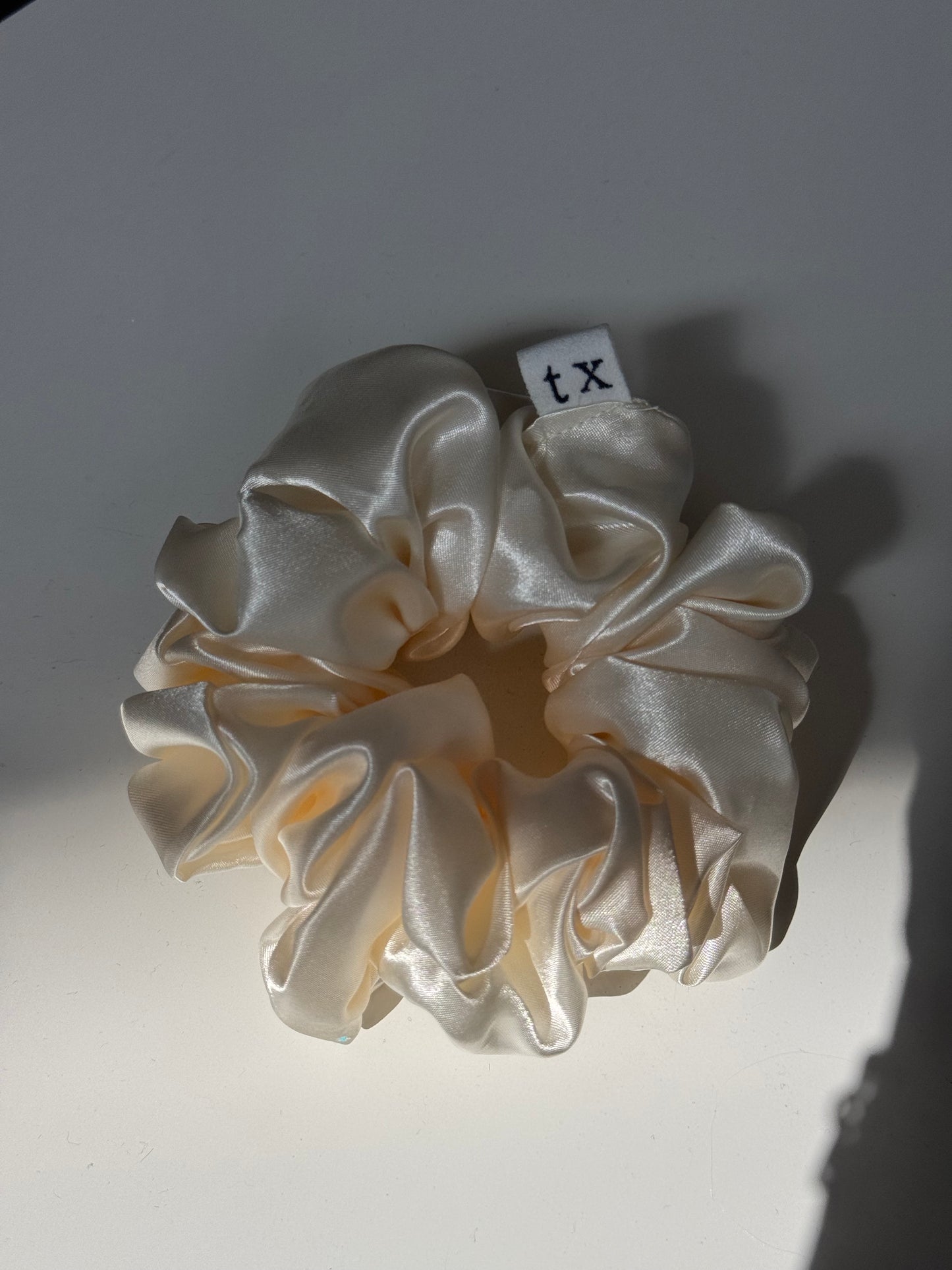 Judy Handcrafted Texas Sized Satin Scrunchie In Champagne