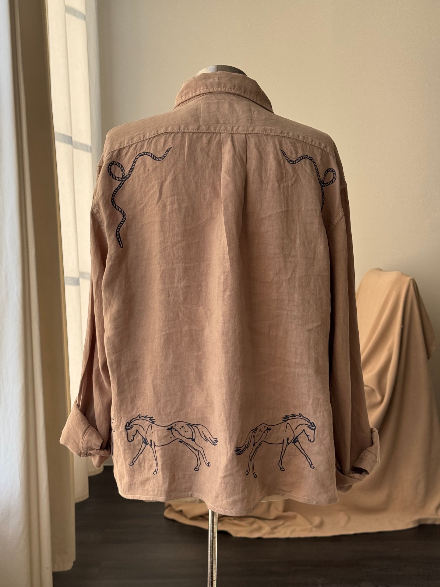 Lawrence Handcrafted Embroidered Cropped Button Down