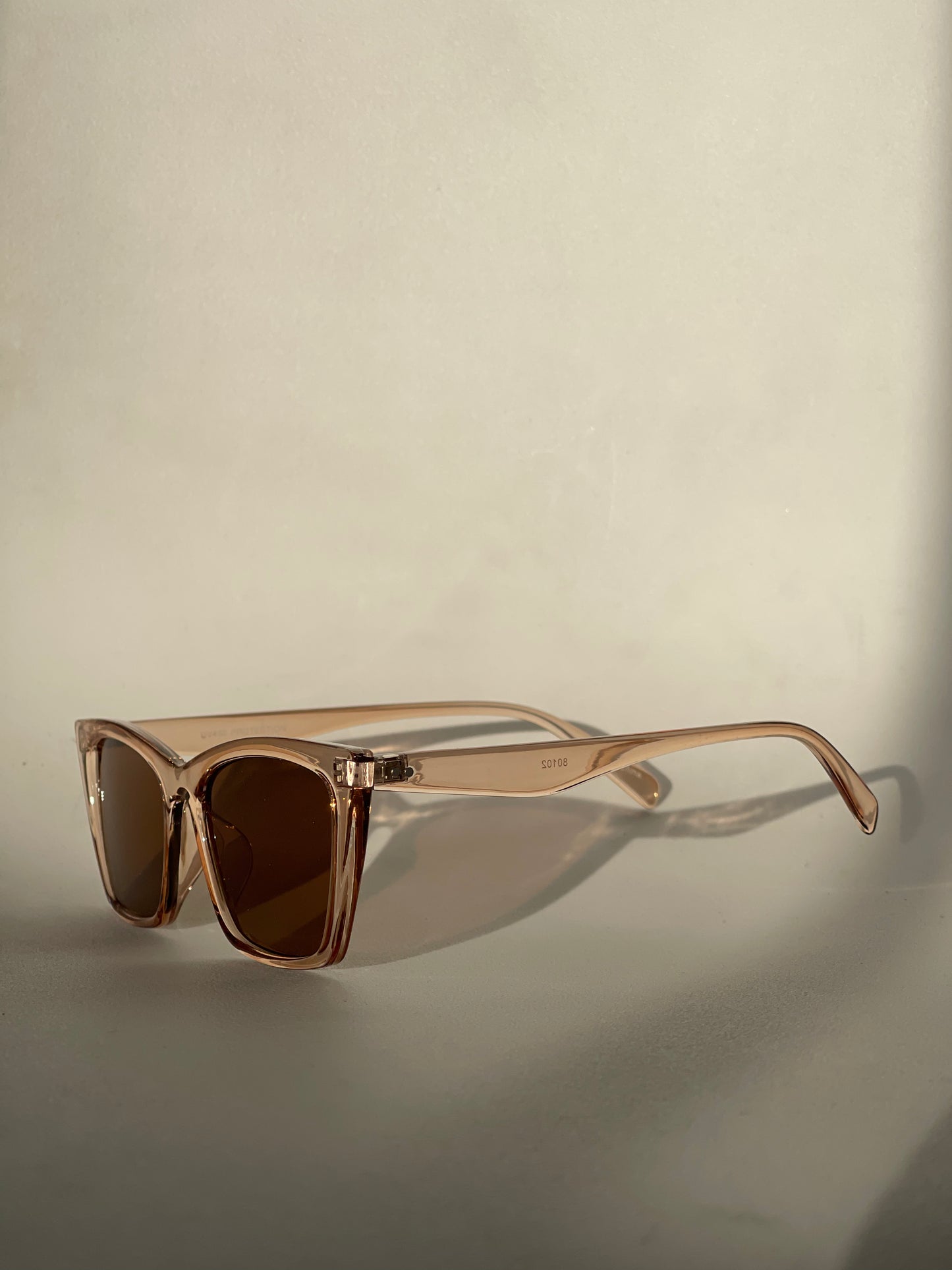 Stacy Edgy Cat Eye Sunglasses In Peach