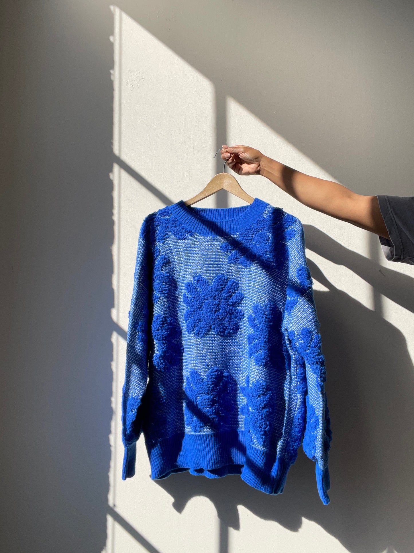 Mable Cotton Oversized Chunky Floral Knit Pullover Sweater In Cobalt Blue