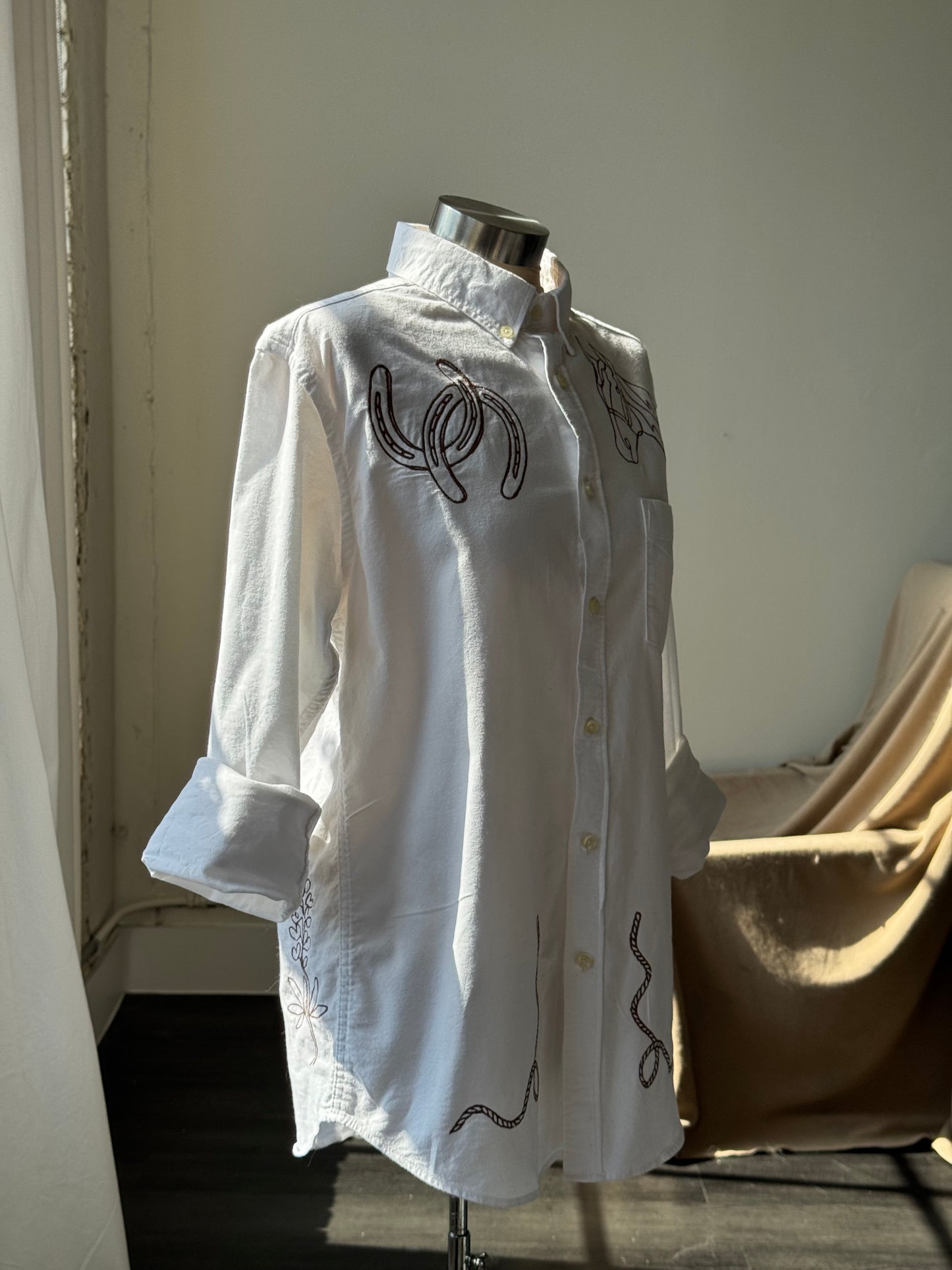 Jaxson Handcrafted Embroidered Button Down In White