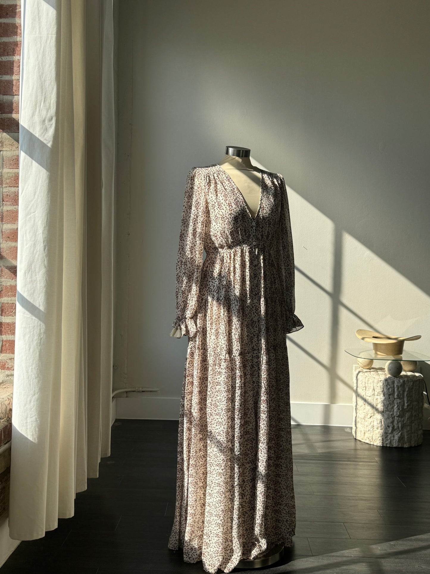 Madeline Button Front Floral Maxi Dress In Vintage White