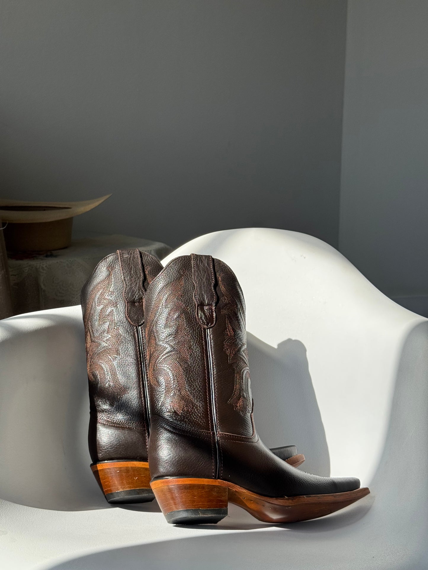 Abby Classic Genuine Leather Boot In Cafe