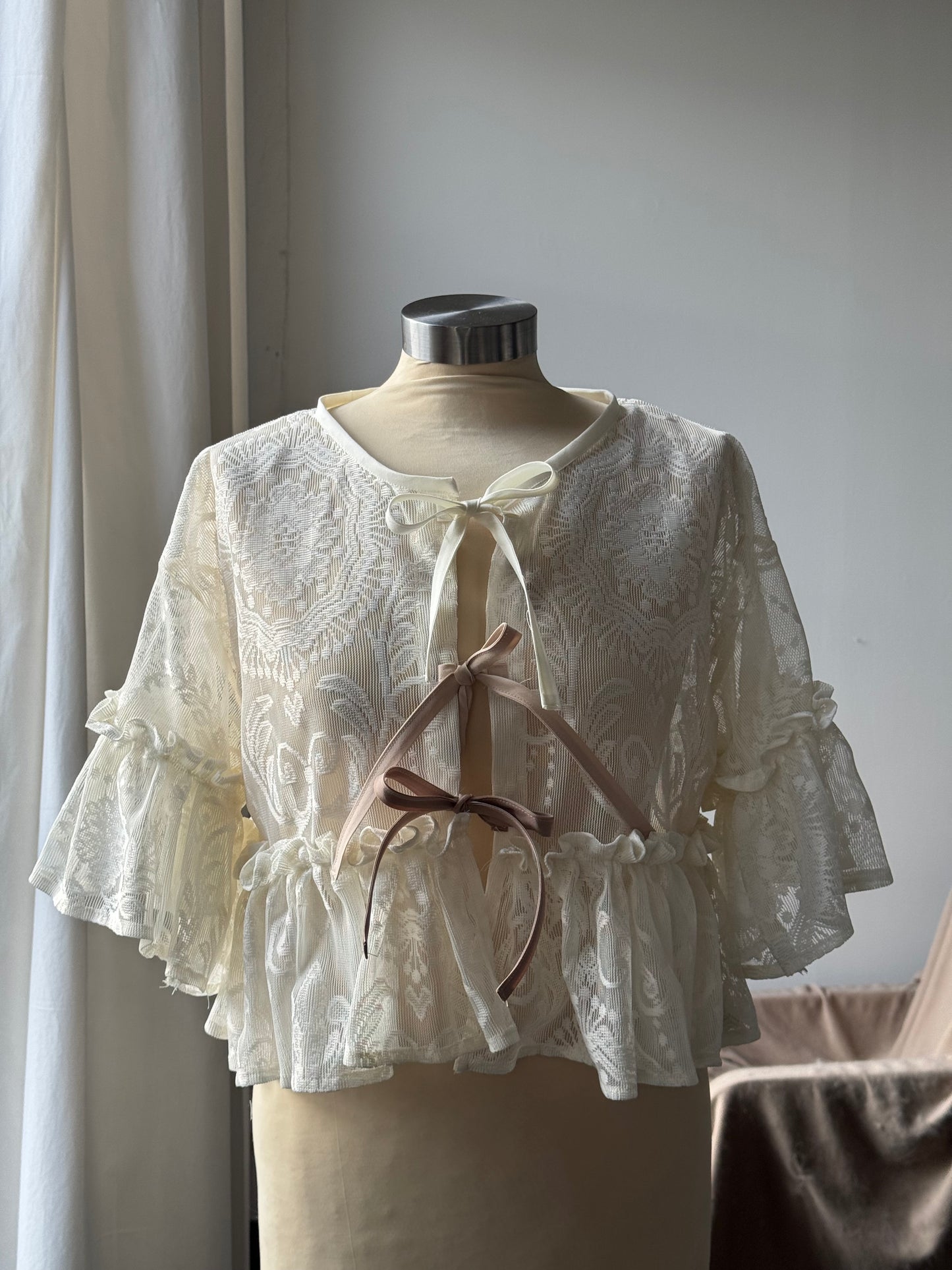 Eliza Vintage Lace Handcrafted Ruffle Top In Napoleon