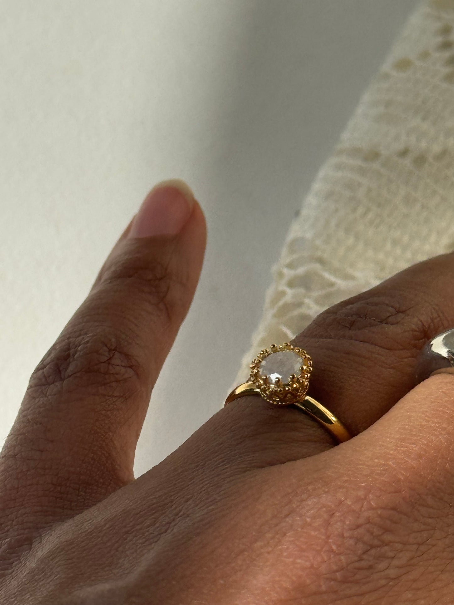 Pacey Single Charm & Band Ring In Ivory Gold