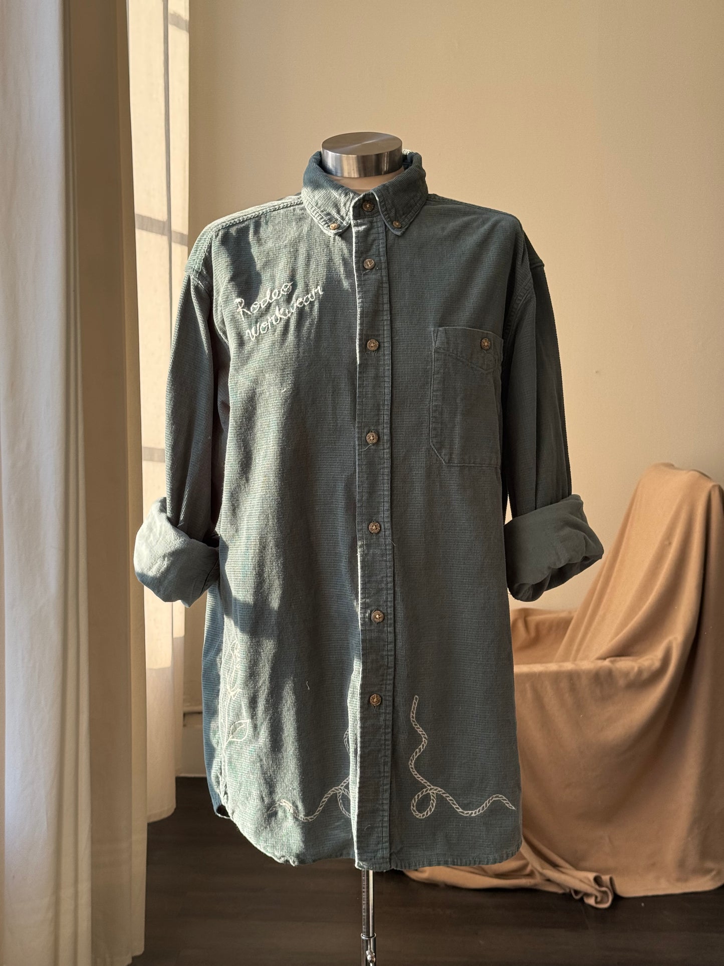 Jaxson Handcrafted Embroidered Rodeo Workwear Shacket In Forest Moss