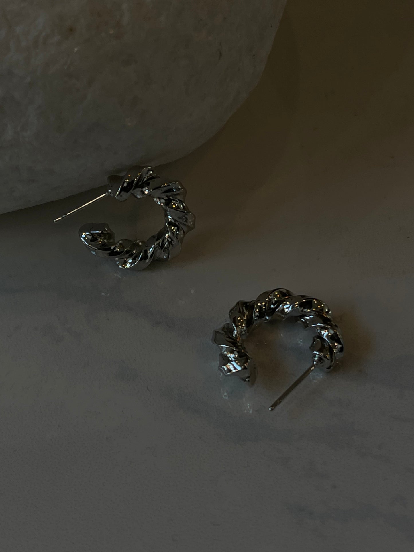 Tory 14k White Gold Dipped Bold Twist Hoop Earring In Silver