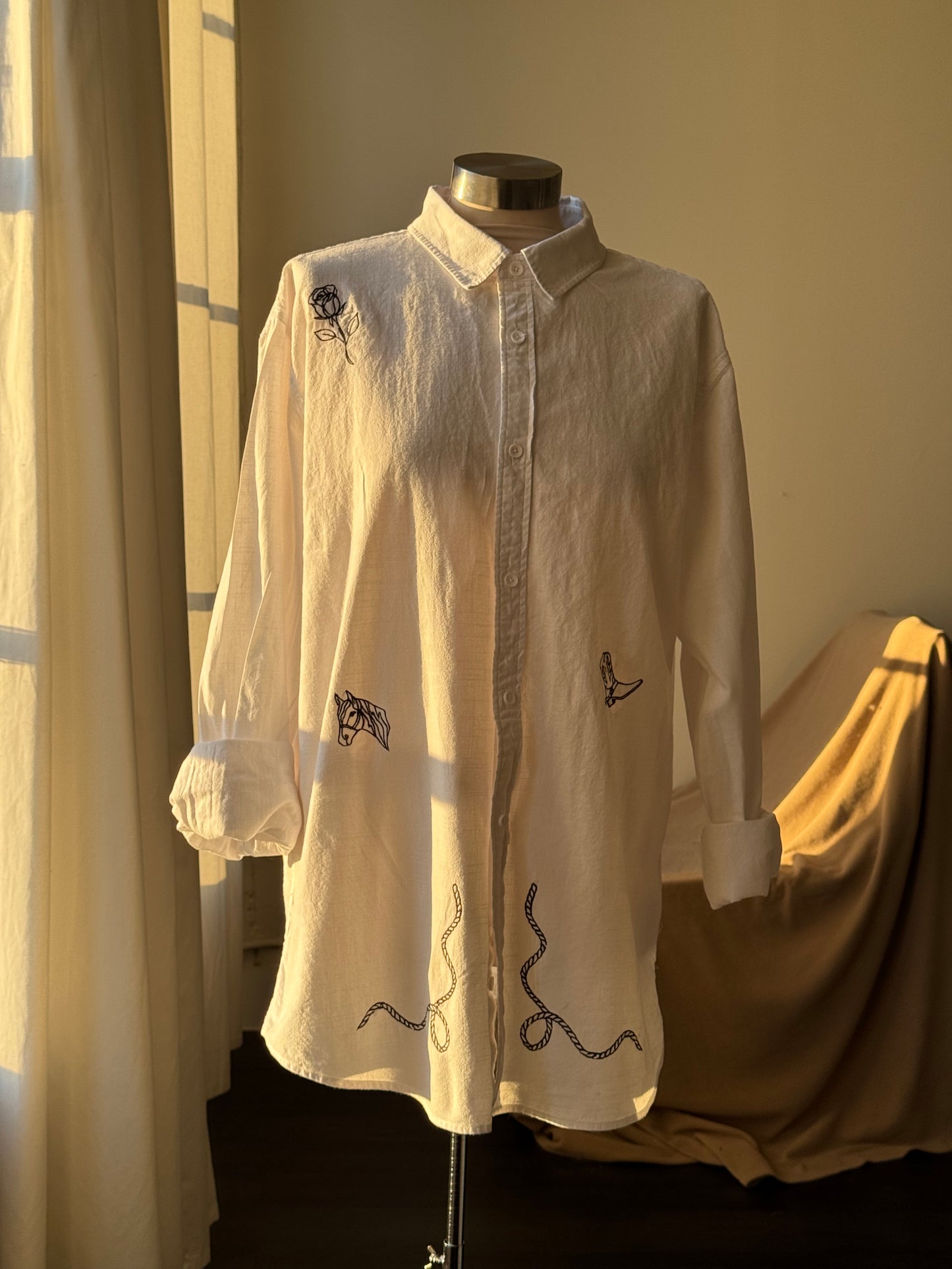 Jaxson Handcrafted Embroidered Button Down In White