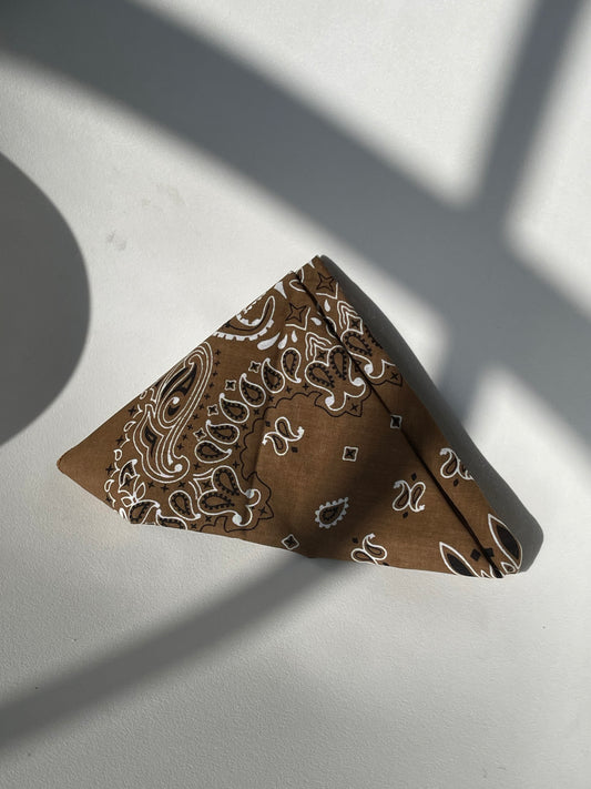 Garret Classic Cotton Bandana In Brown