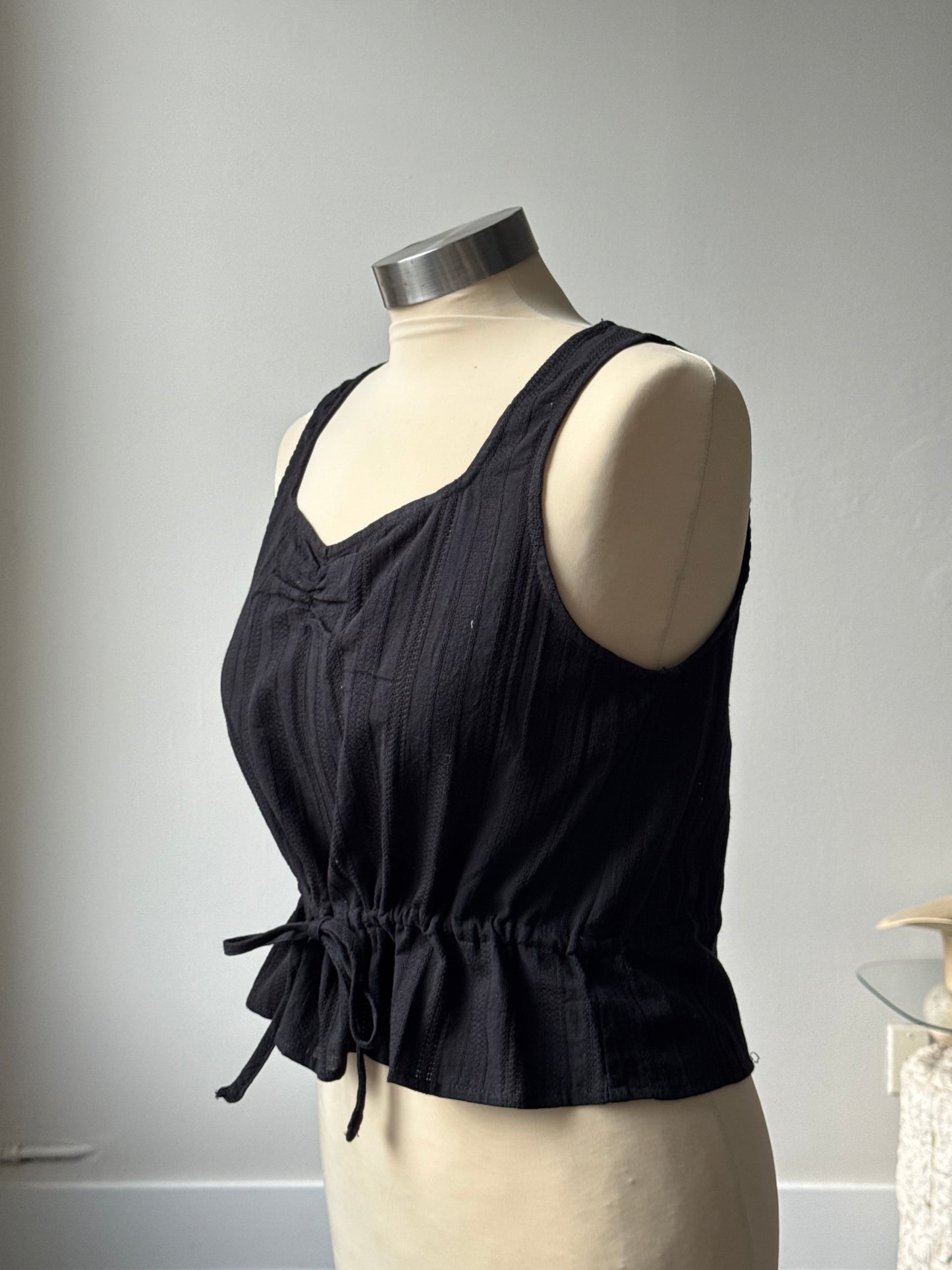 Sonia Cotton Crop Top In Black