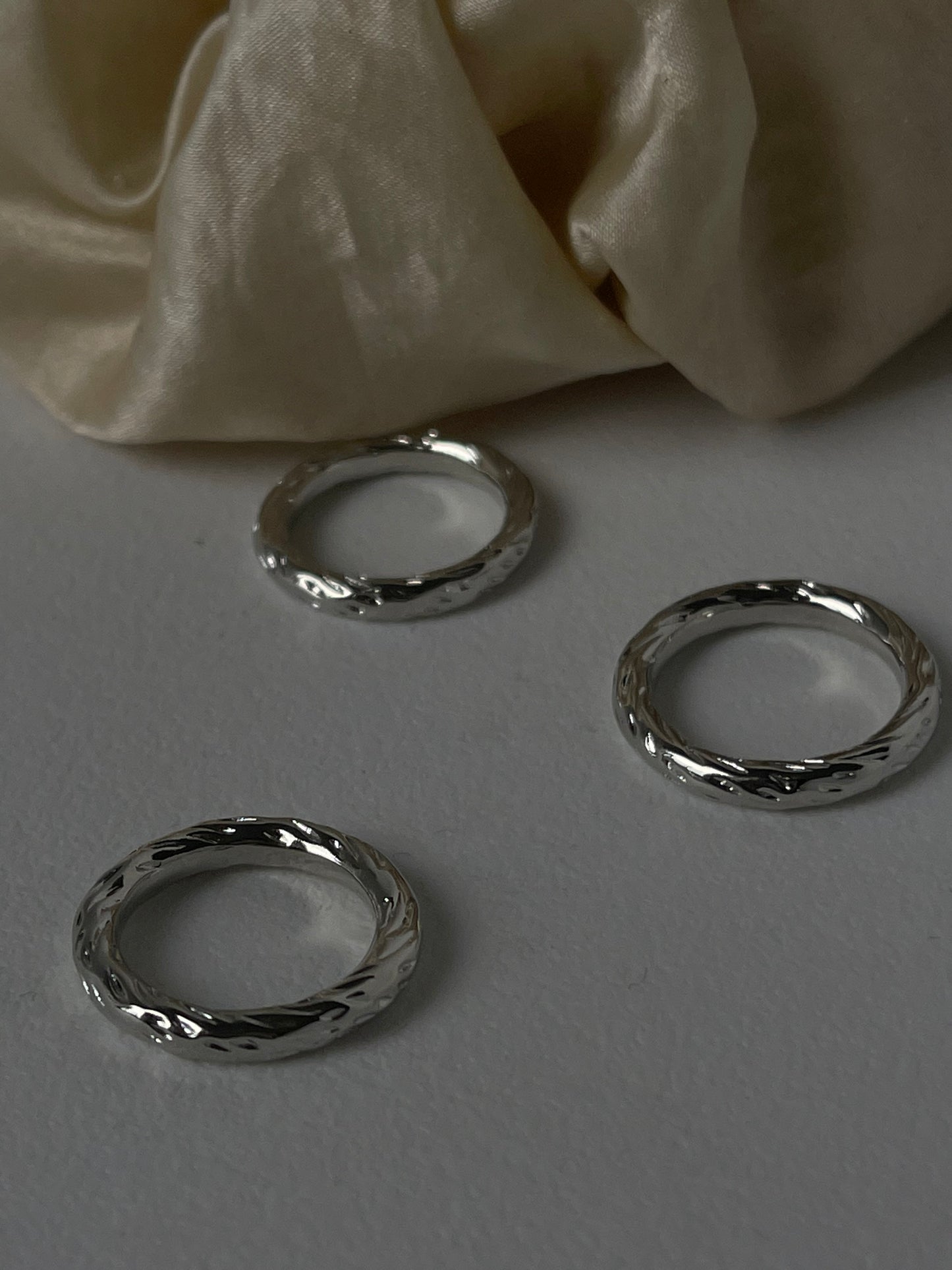 Charlie Organic Etched Ring Set In Silver