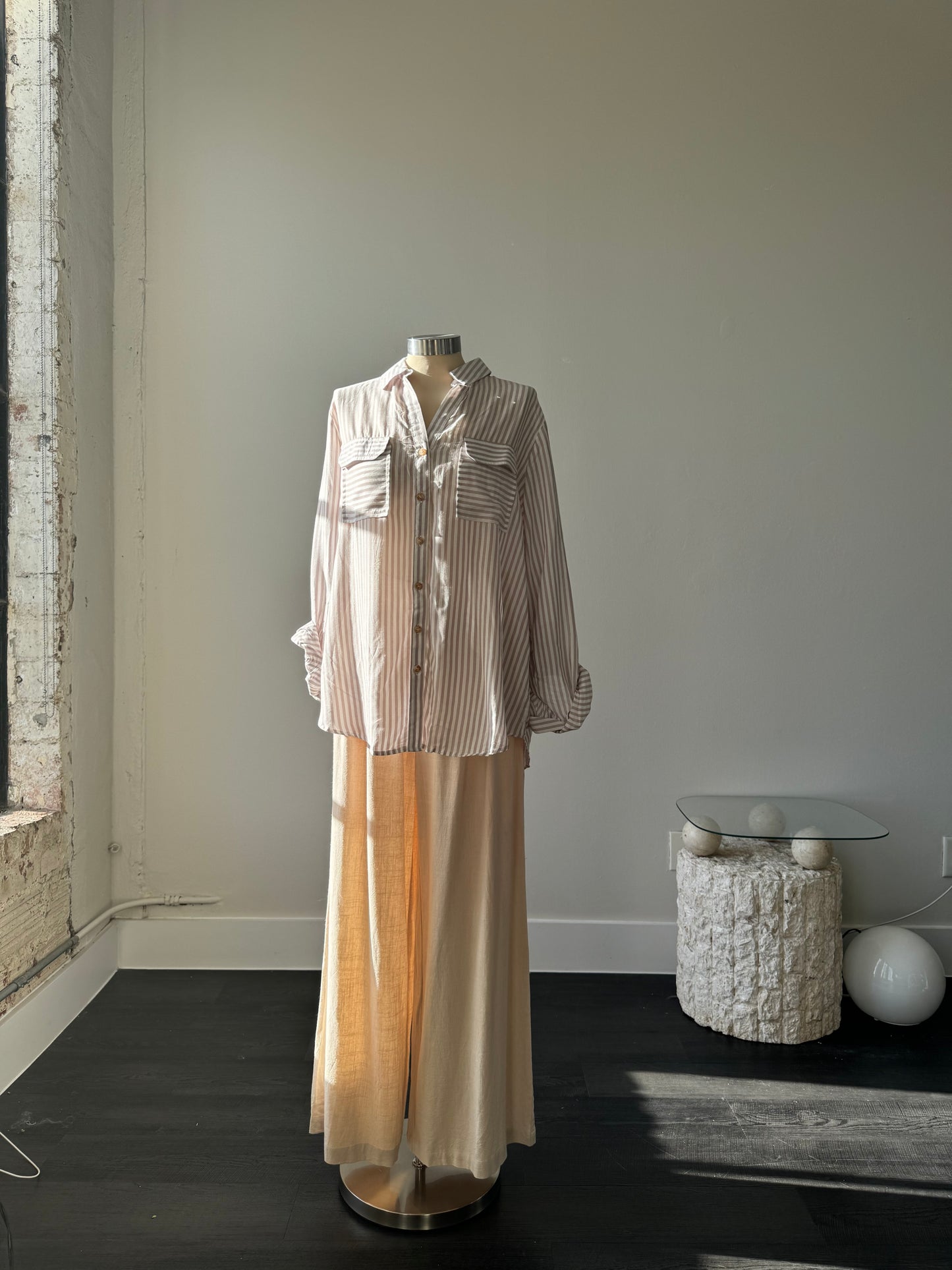 Kinley Classic Striped Button Down Shirt In Taupe & White