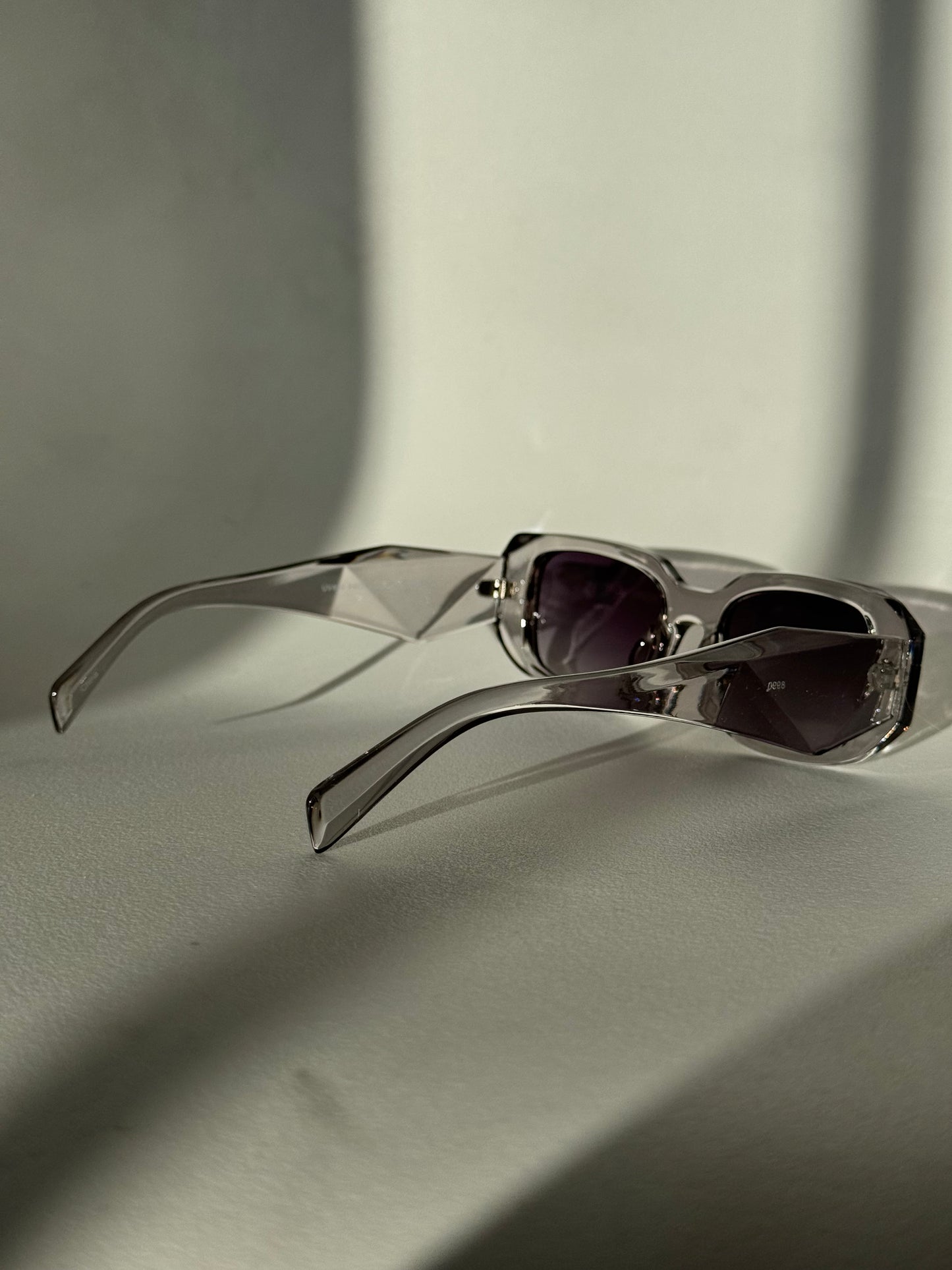 Tammy Square & Geo Sunglasses In Grey