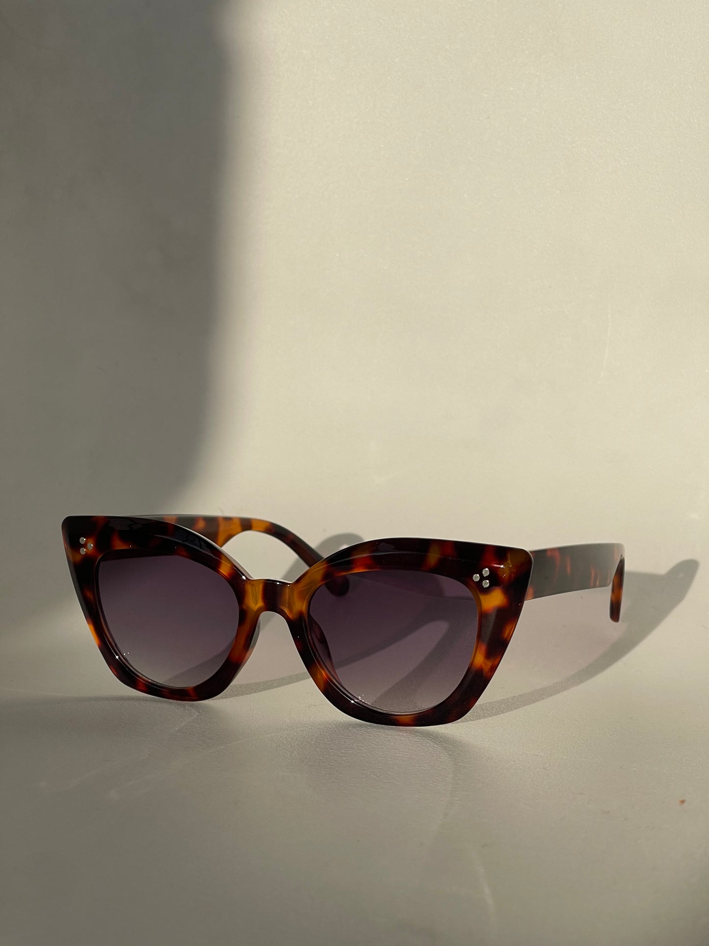 Charlie Triple Stud Cat Eye Sunglasses In Tortoise