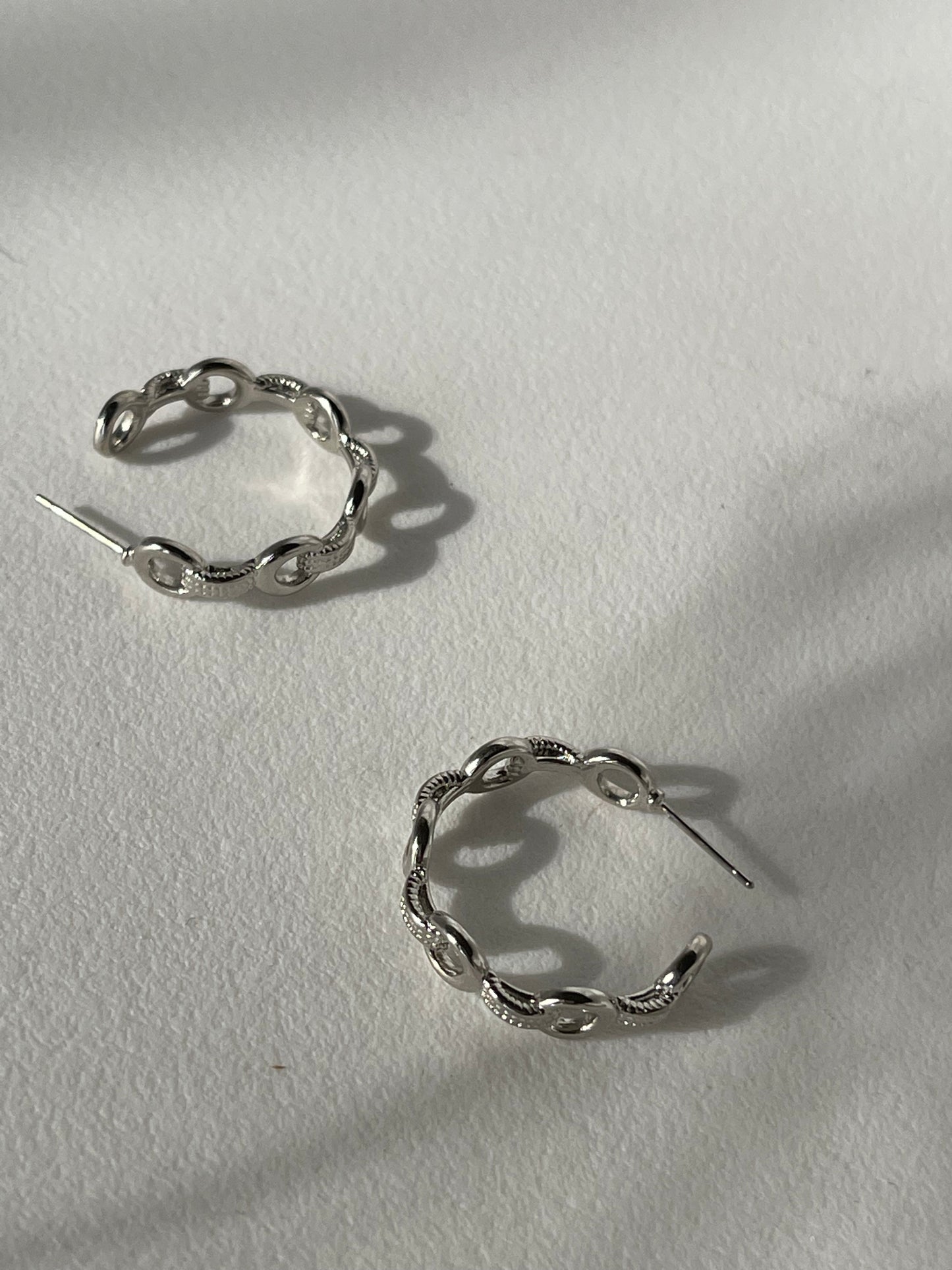 Kayla Classic Link Hoop Earring In Silver