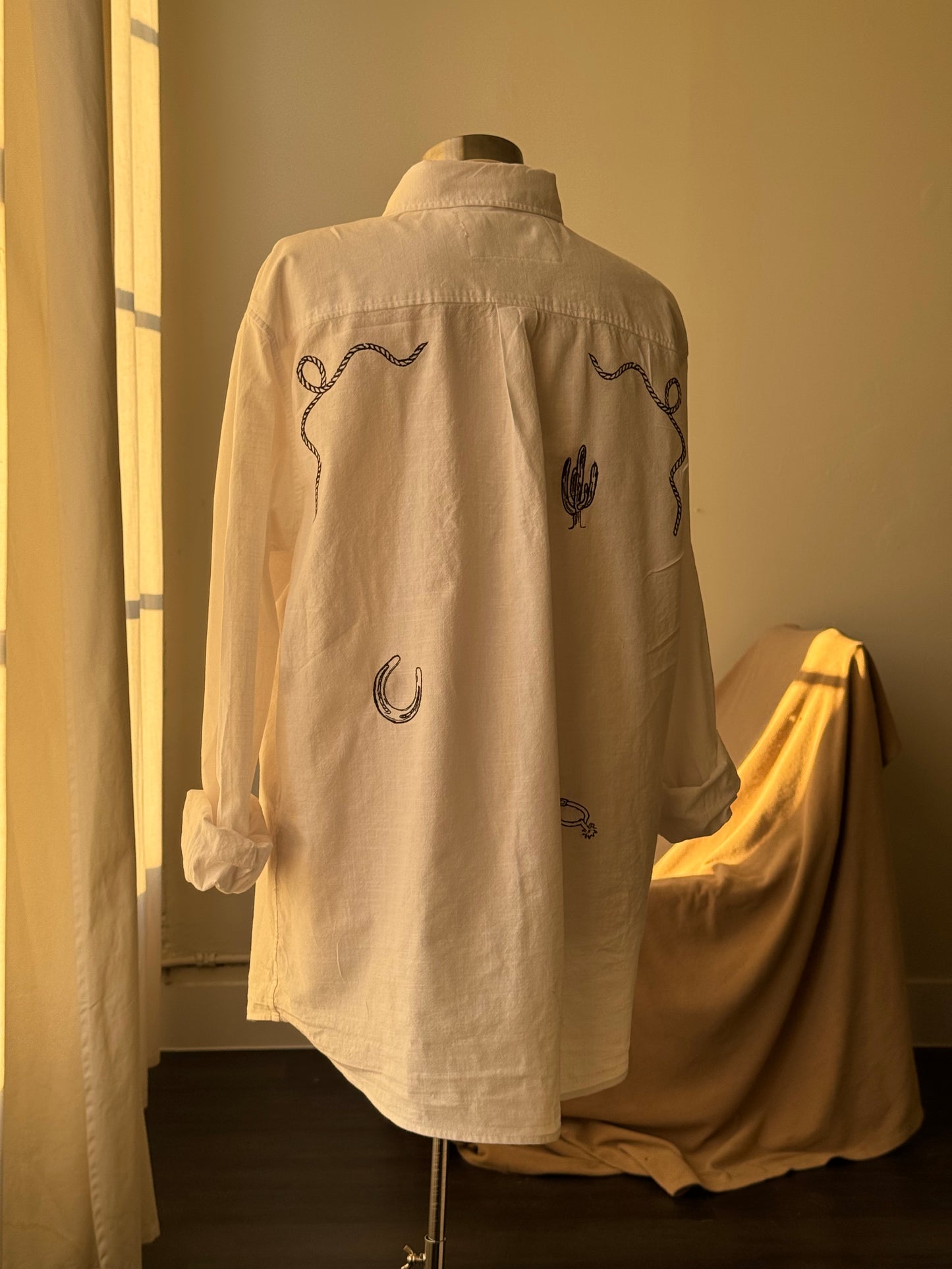Jaxson Handcrafted Embroidered Button Down In White