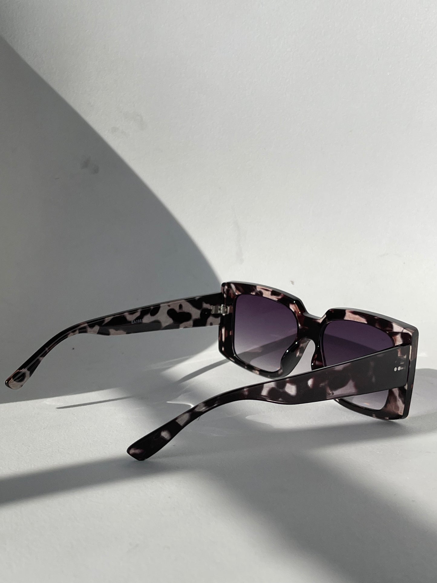 Celine Classic Square Sunglasses In White Tortoise