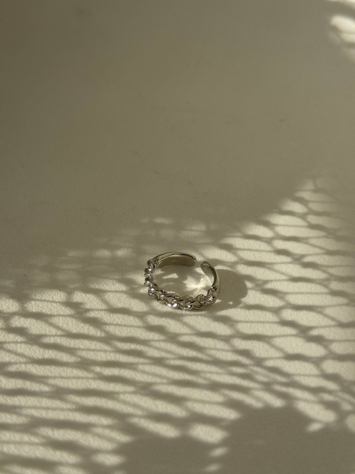 Helena Classics Link Ring In Silver