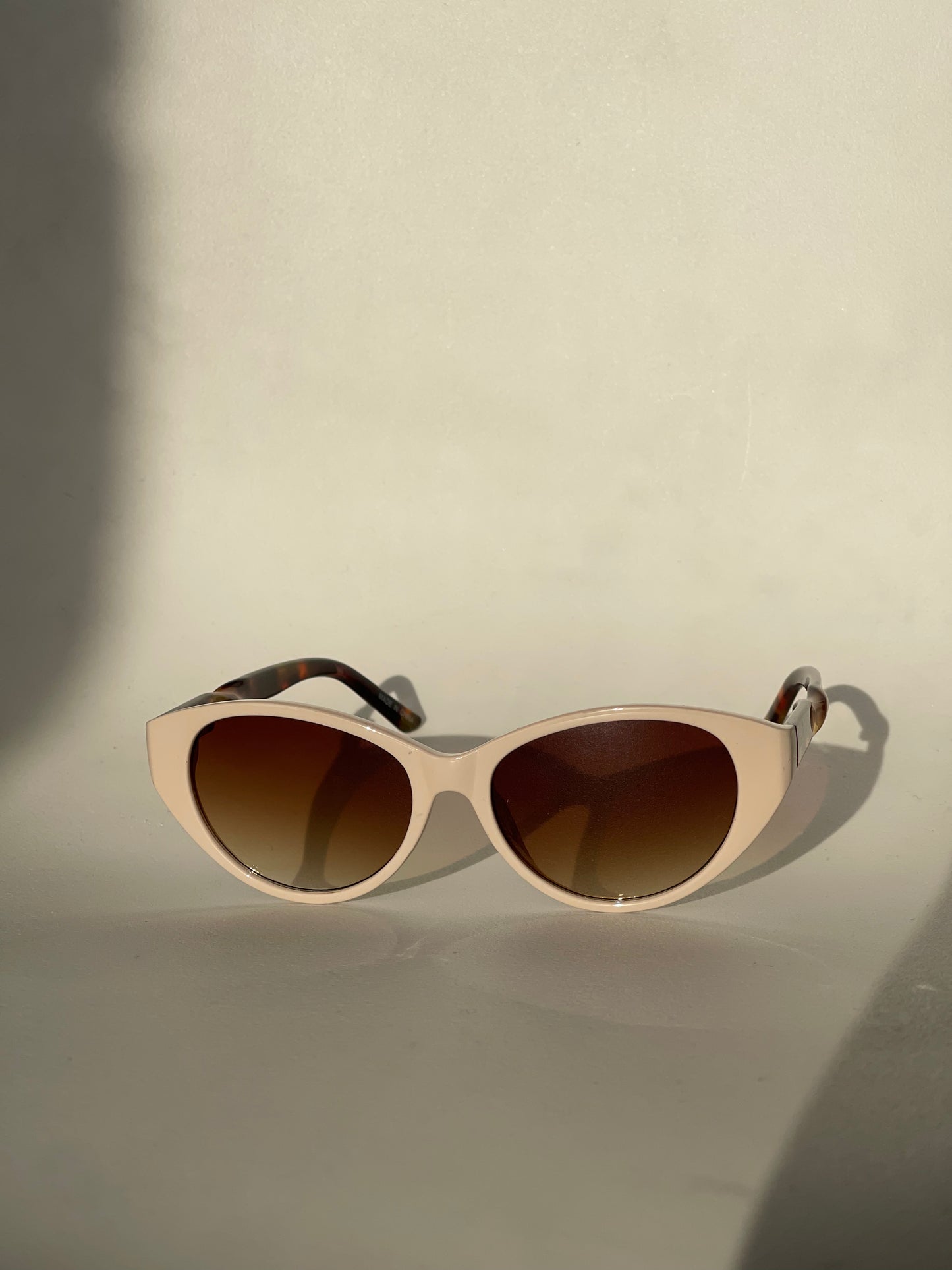 Sherry Twisted Retro Sunglasses In Tortoise & Taupe