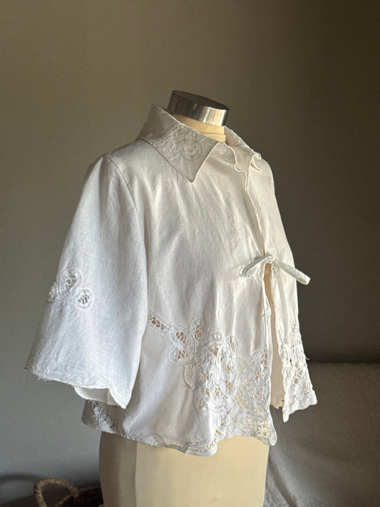 Judy Handcrafted Vintage Crop Tie Top In Ivory