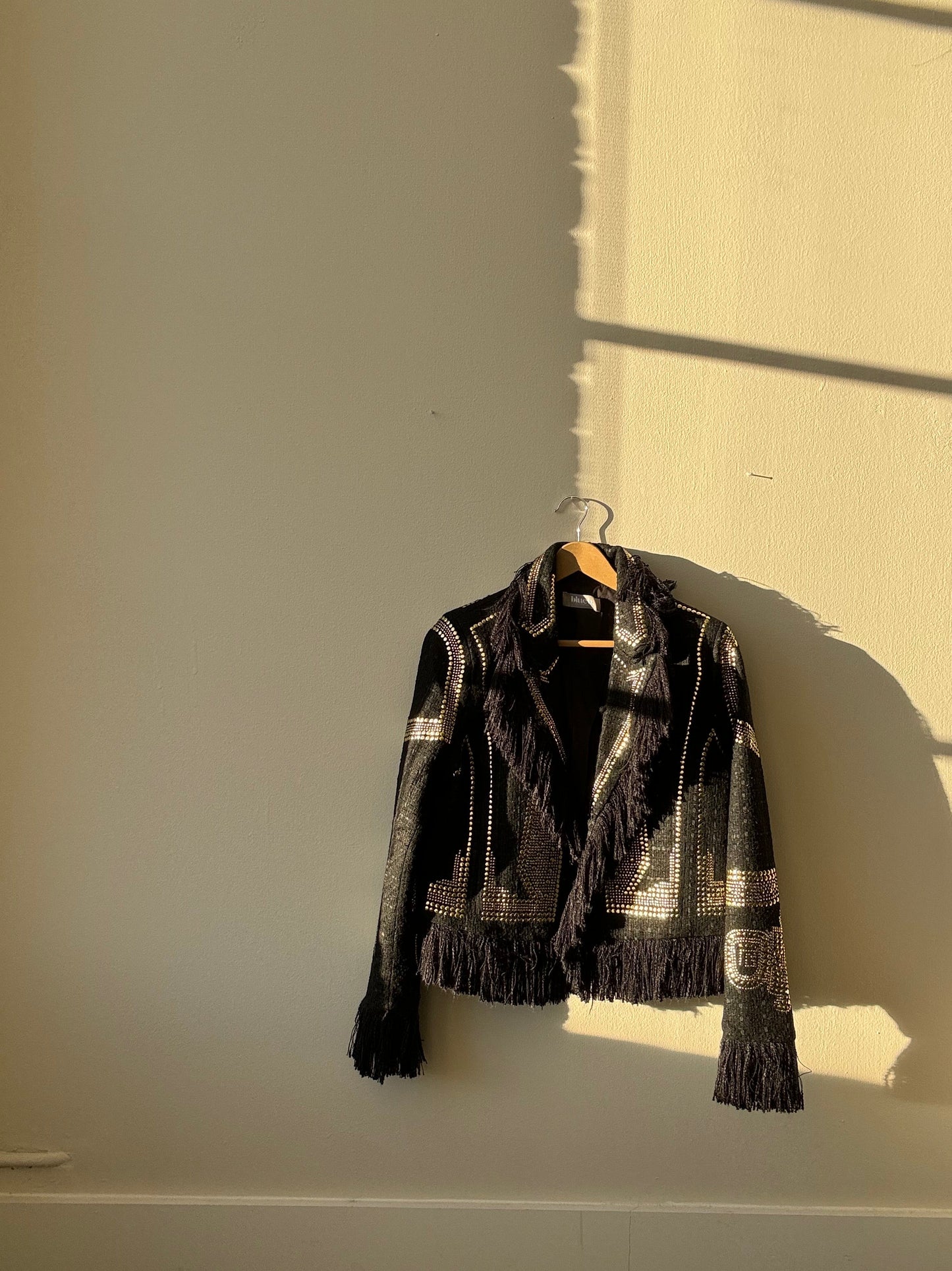Liam Fringe Cropped Tweed Embellished Jacket In Black & Gold