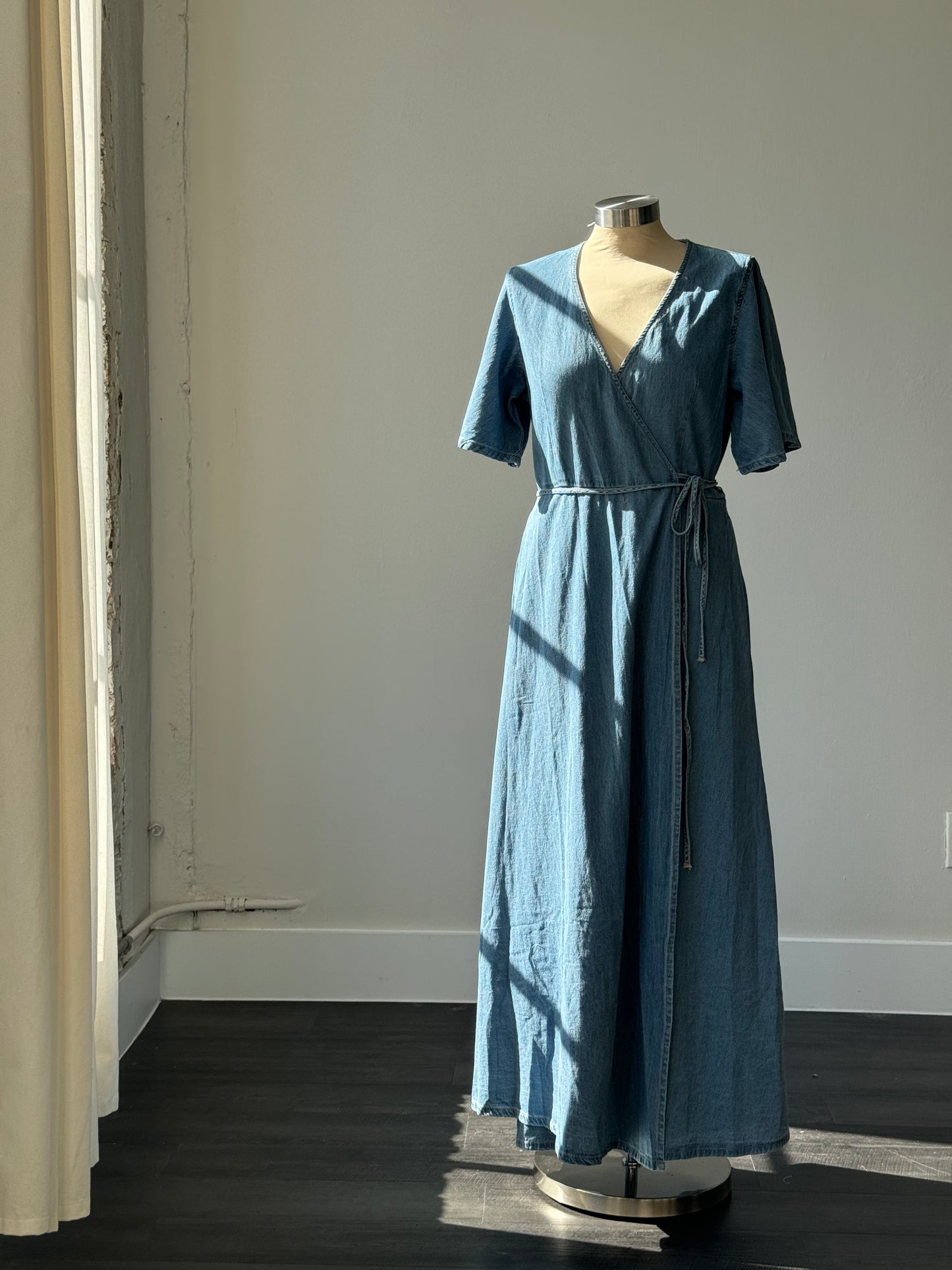 Robbyn Cotton Denim Wrap Dress In Light Wash