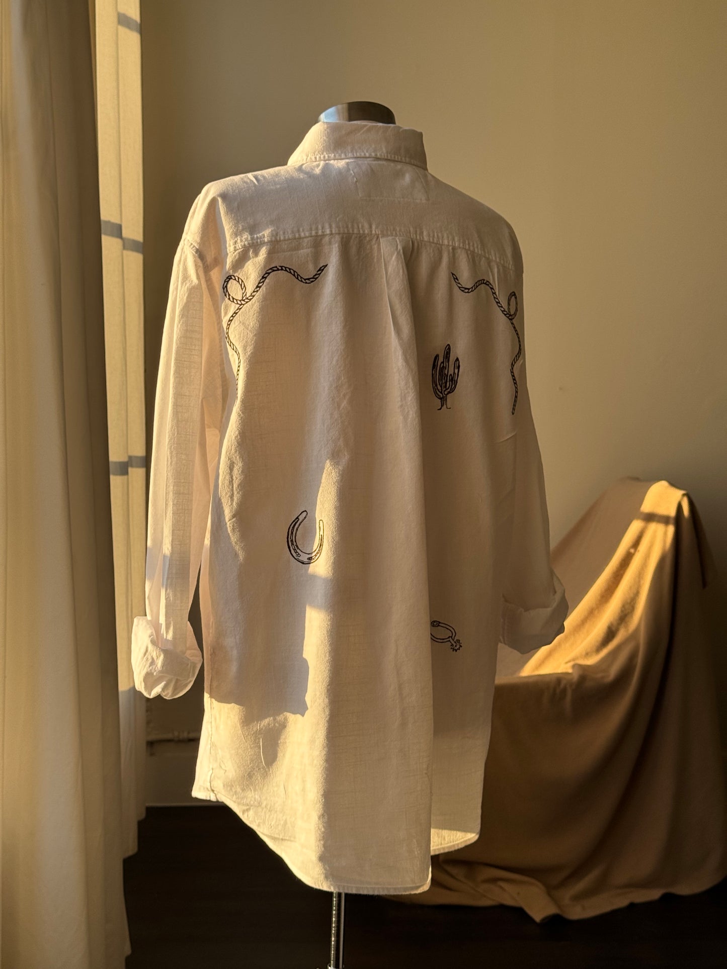Jaxson Handcrafted Embroidered Button Down In White