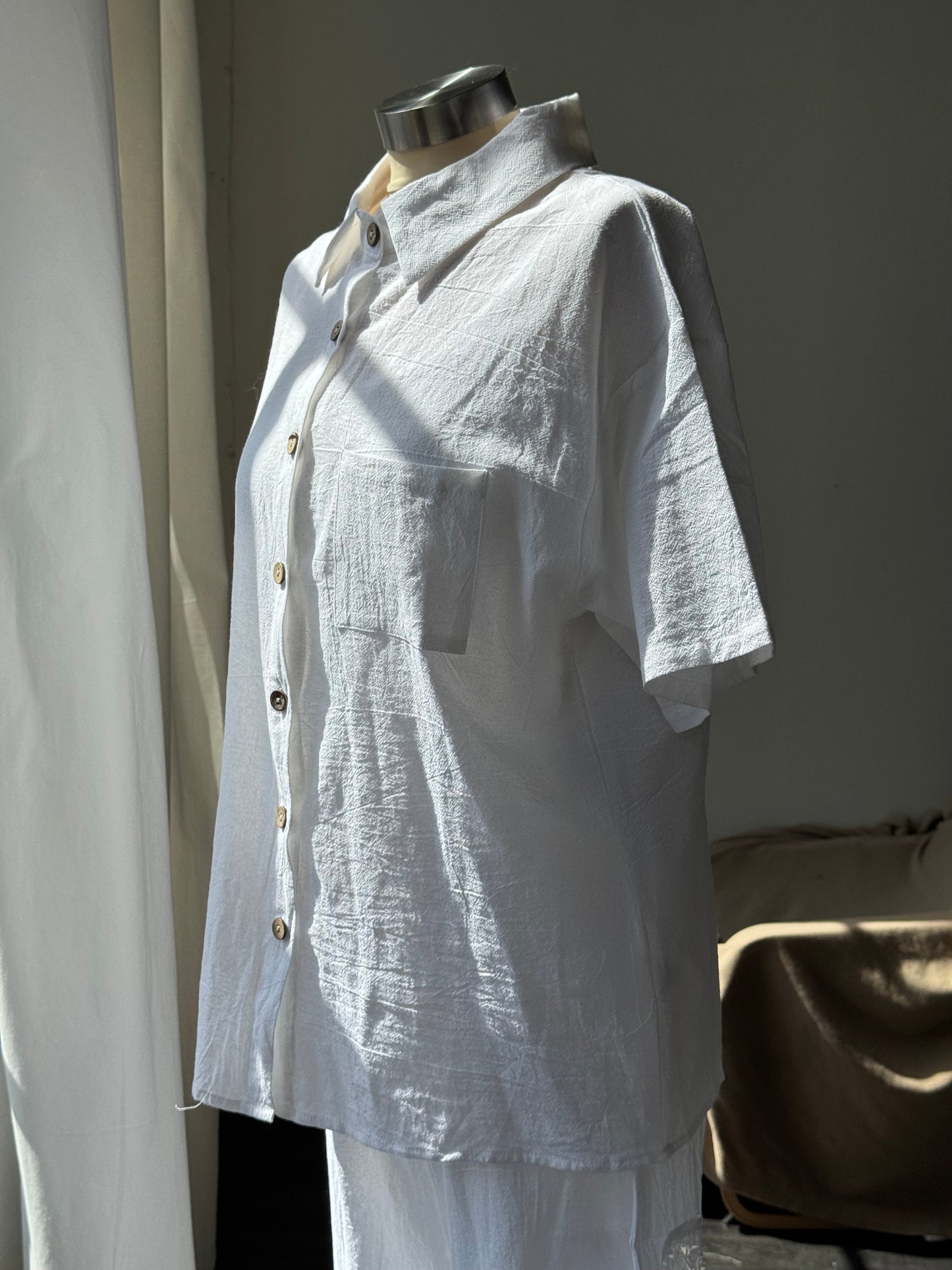 Melissa Cotton & Linen Short Sleeve Button Down In White