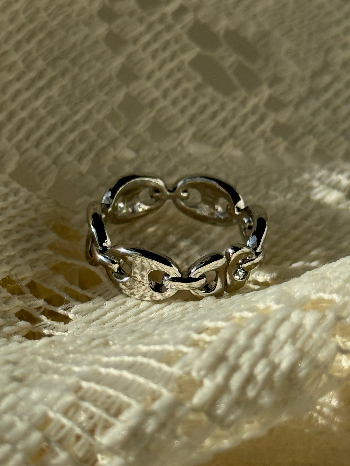 Keith Link Ring In Silver 
