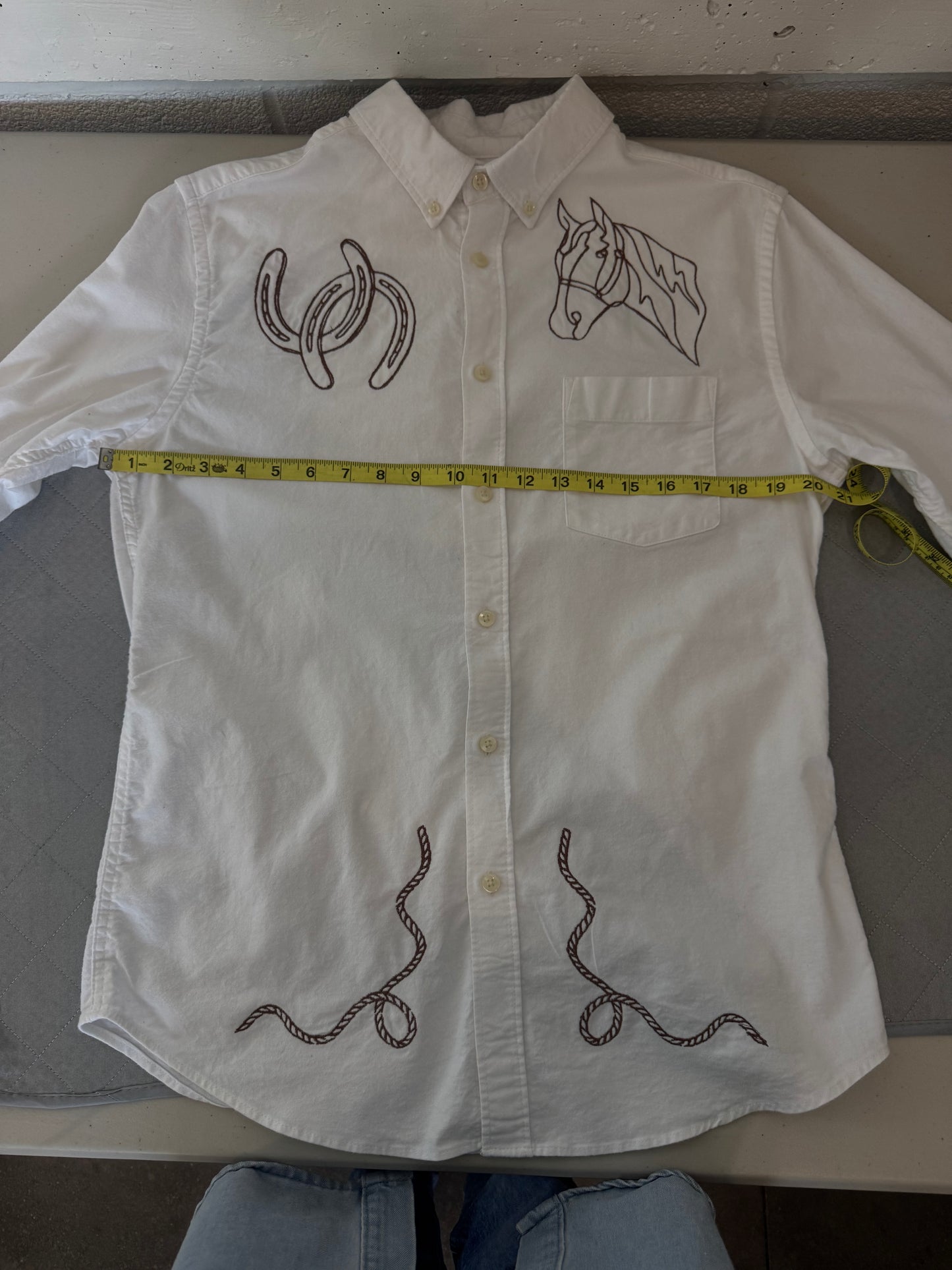 Jaxson Handcrafted Embroidered Button Down In White