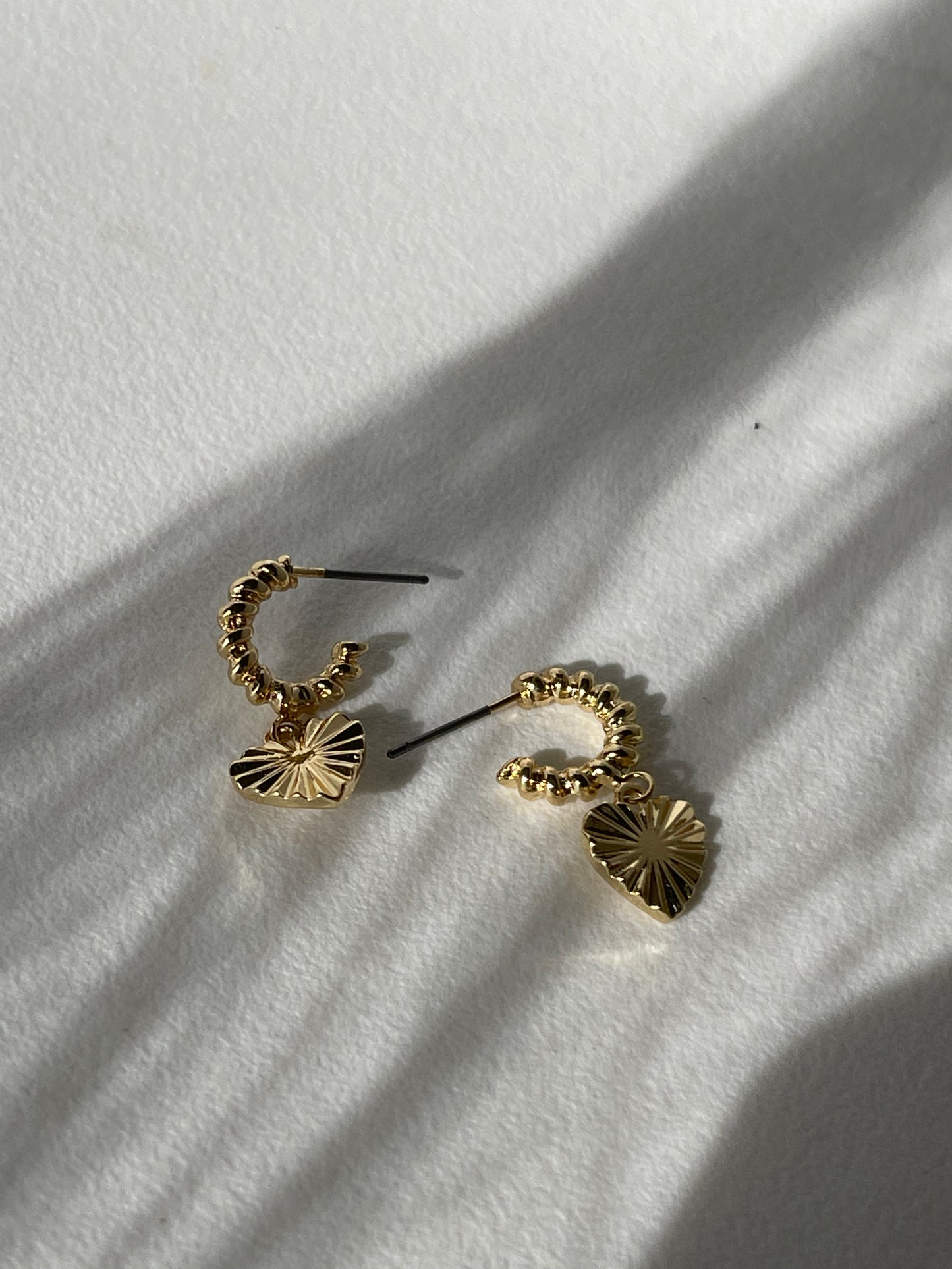 Heart Drop Sunburst Hug Hoop Earring In Gold