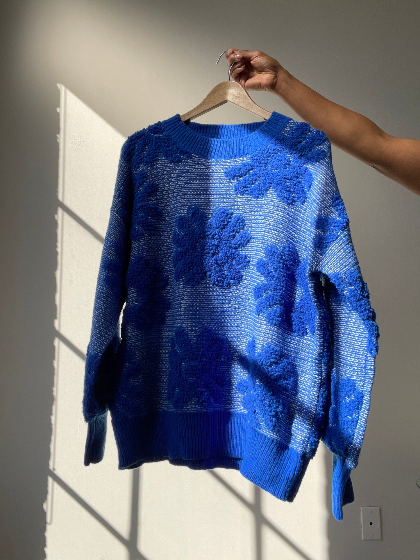 Mable Cotton Oversized Chunky Floral Knit Pullover Sweater In Cobalt Blue