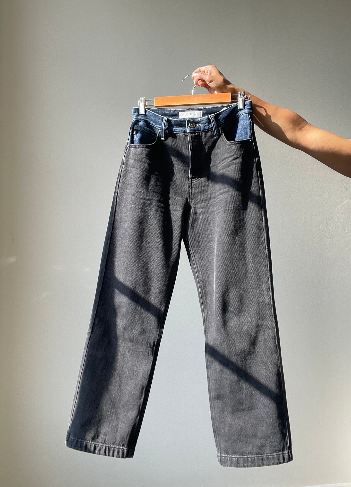 Morgan 90s Style Two Tone Straight Leg Mom Jean In Vintage Blue & Black