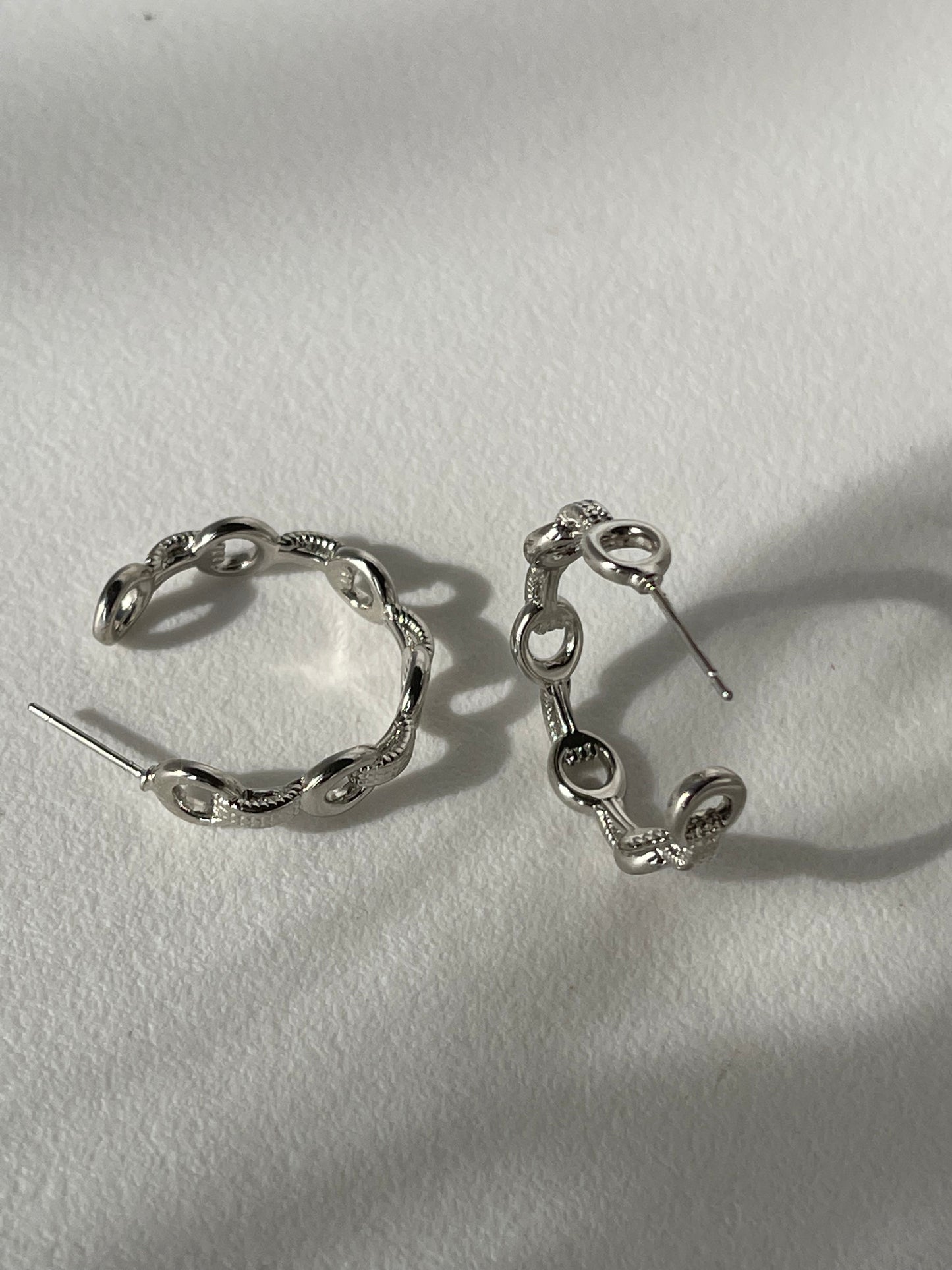 Kayla Classic Link Hoop Earring In Silver
