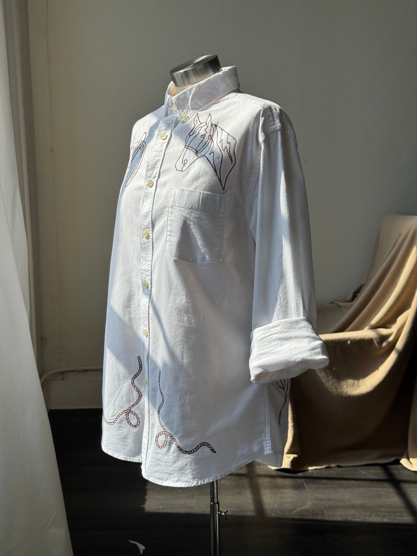 Jaxson Handcrafted Embroidered Button Down In White