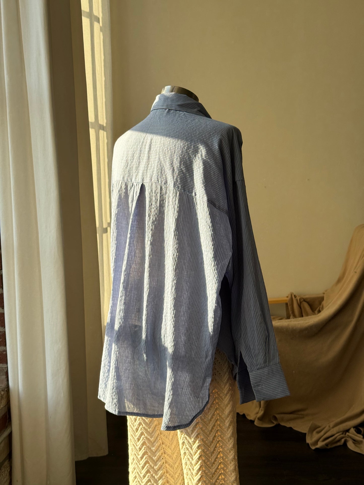 Riley Cotton Button Down In Blue