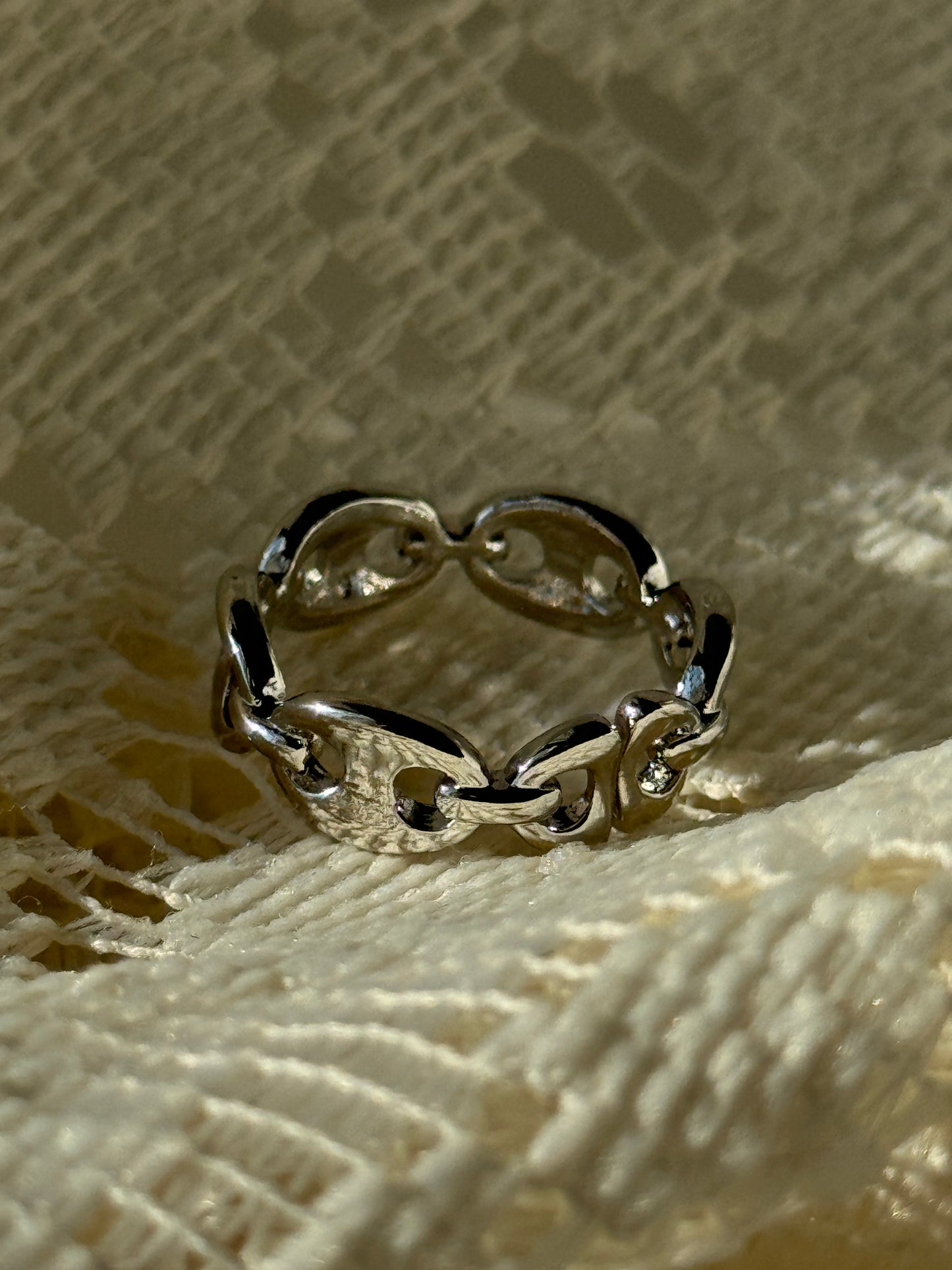 Keith Link Ring In Silver 