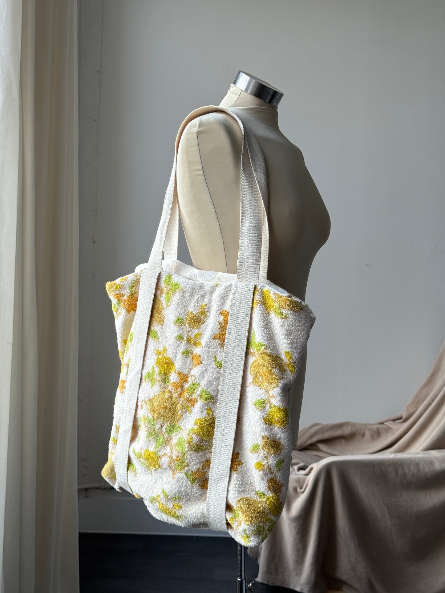Magnus Vintage Handcrafted Cotton Tote Hat Holder Bag