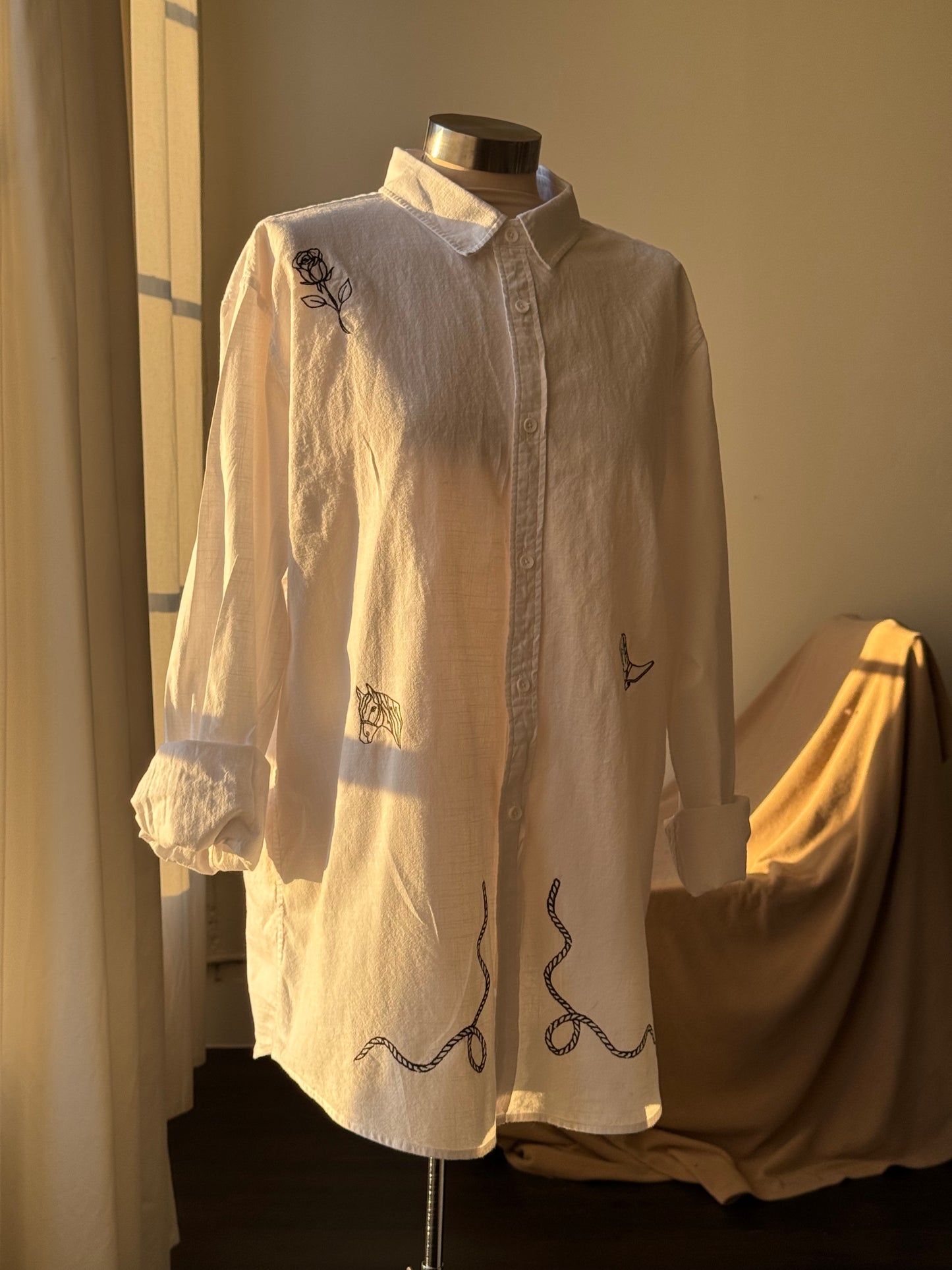 Jaxson Handcrafted Embroidered Button Down In White