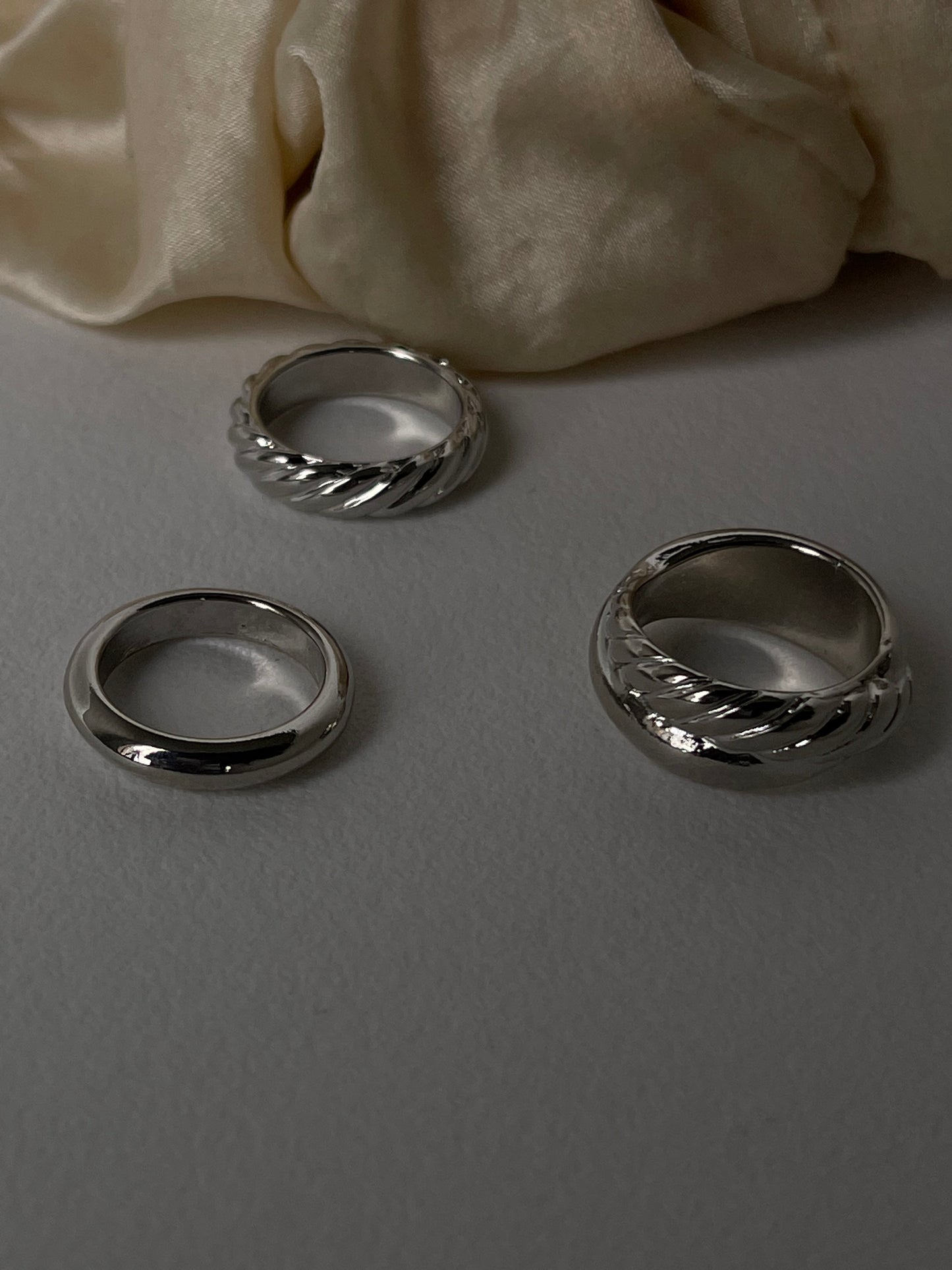 Tiffany Twist & Single Band Ring Set In Silver