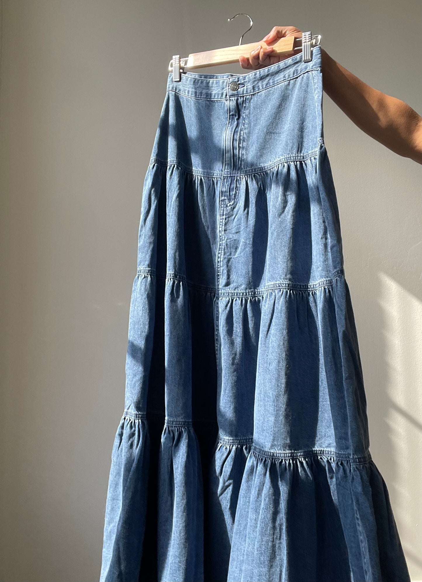 Amanda Tiered Denim Maxi Skirt In Indigo