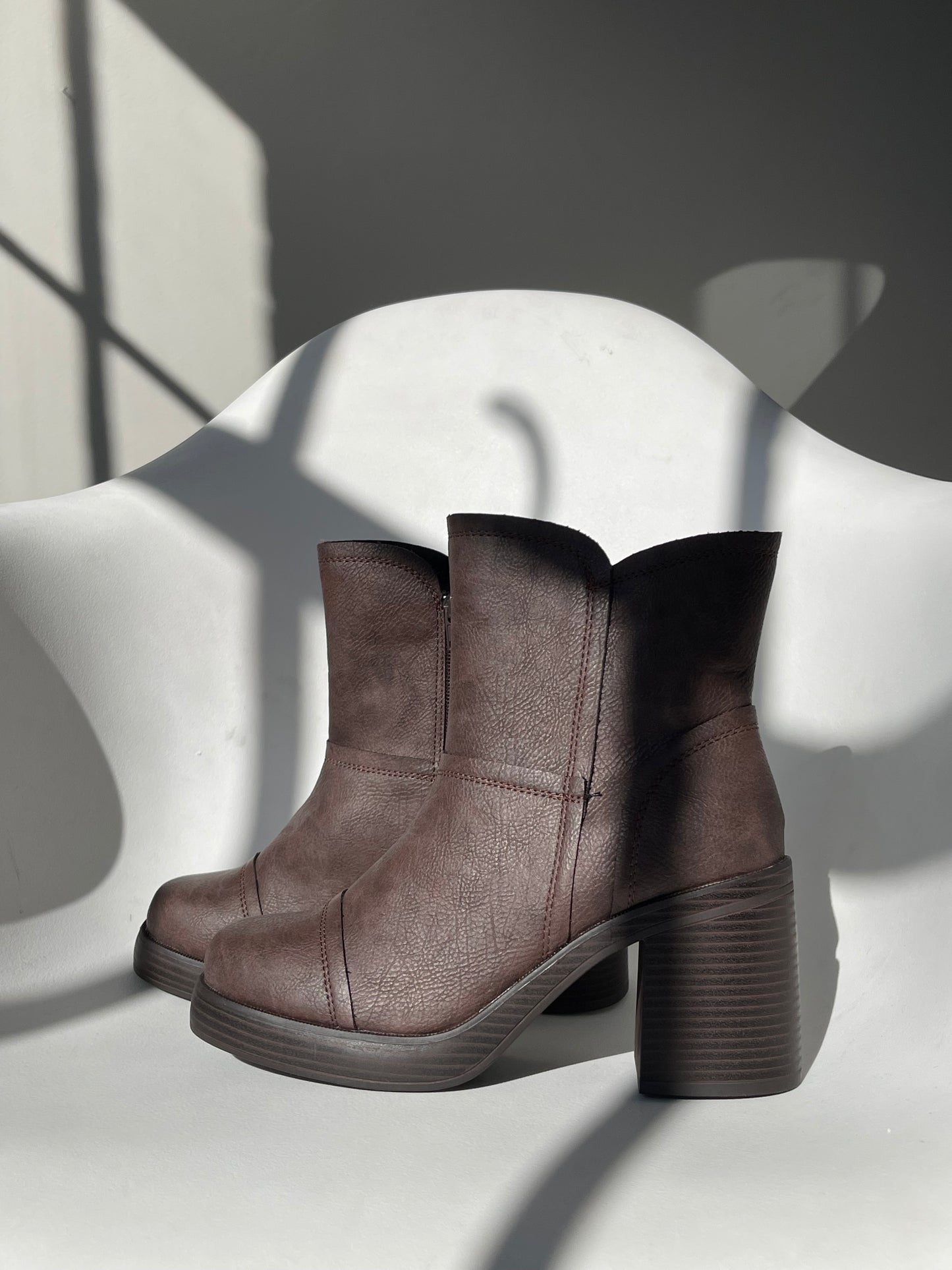 Tyler 70s Style Patchwork Boots In Dark Chocolate