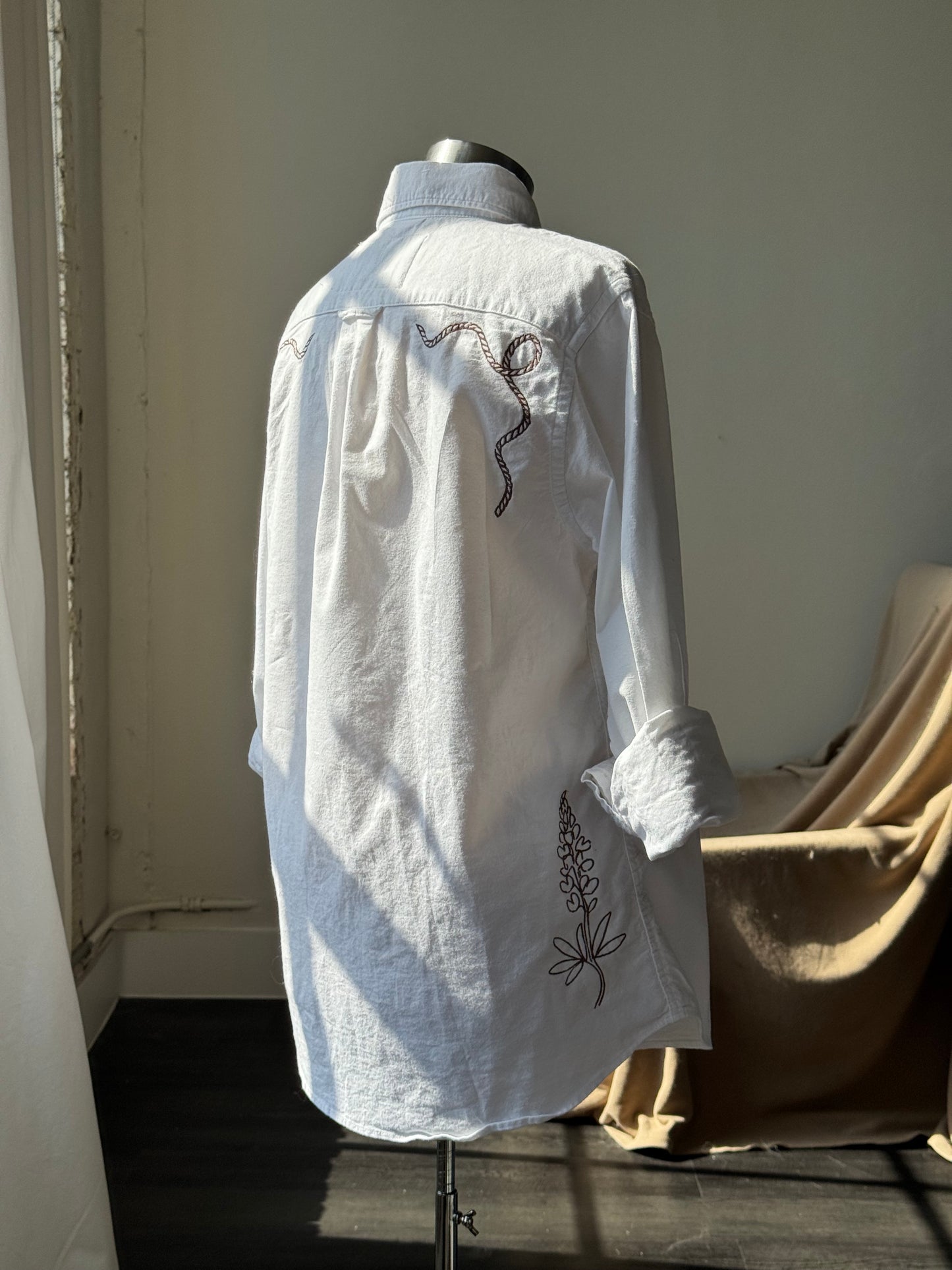 Jaxson Handcrafted Embroidered Button Down In White