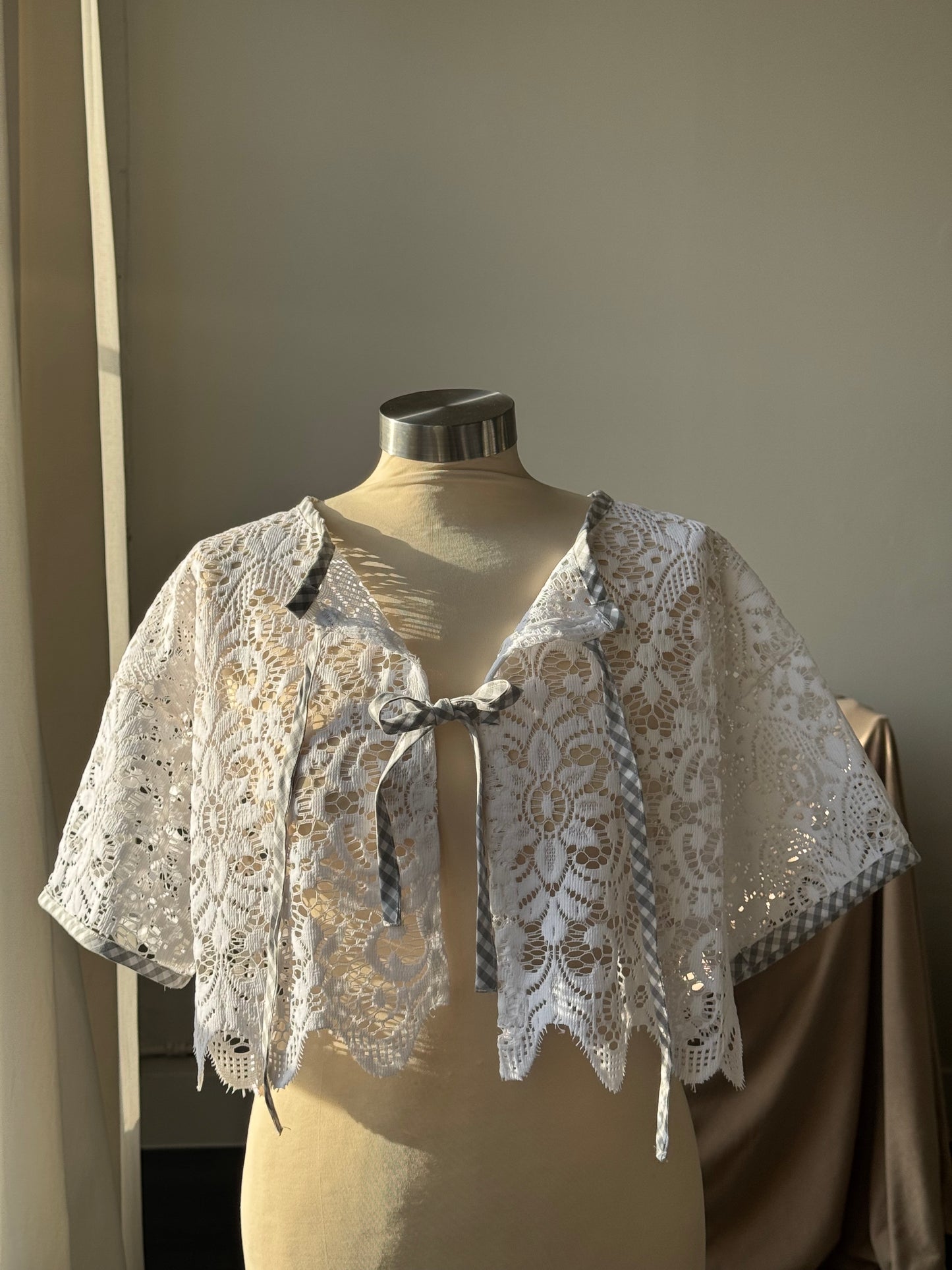 Velma Handcrafted Vintage Lace Wave Tie Top In White
