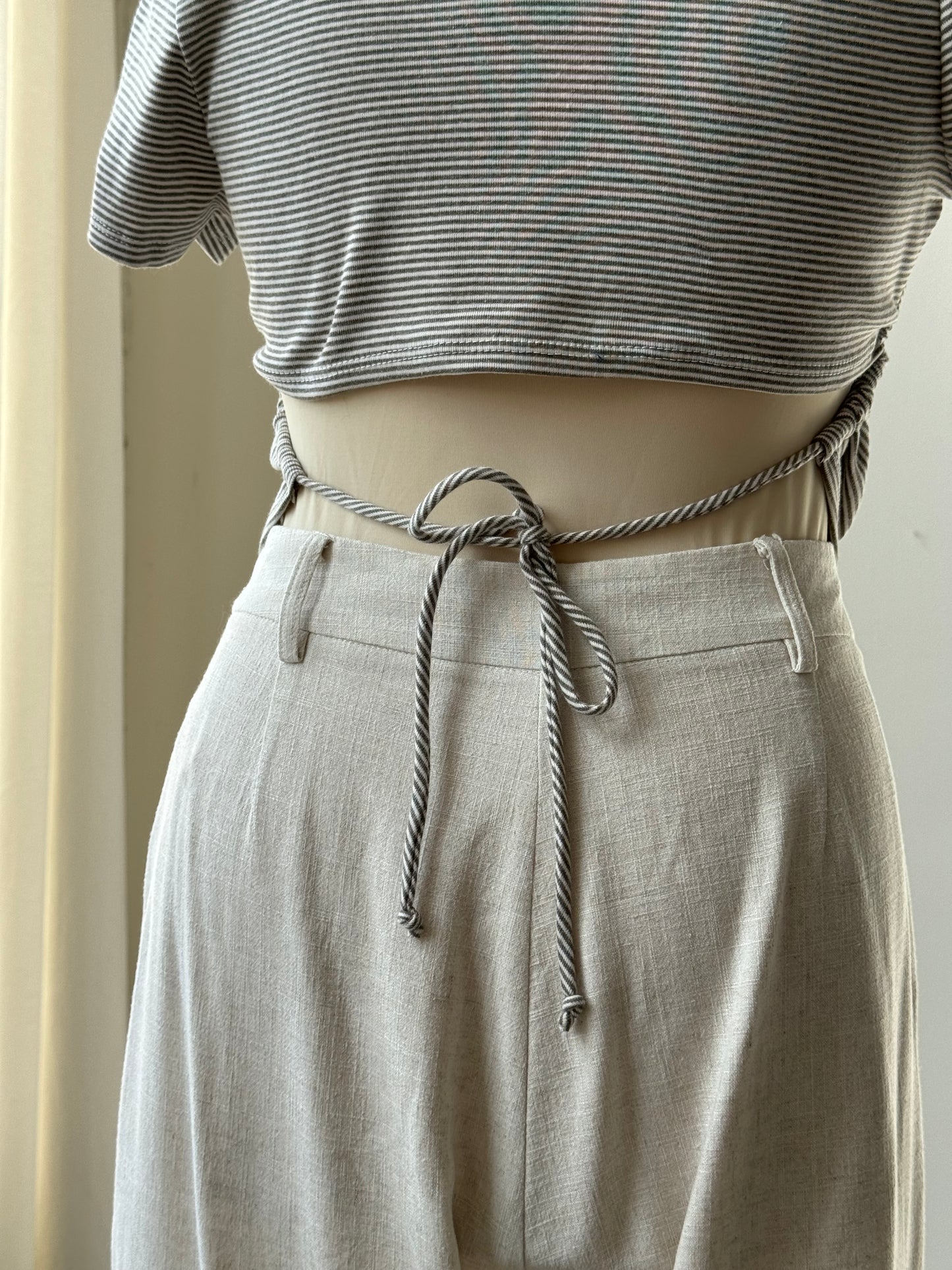 Toni Cotton Open Back Striped Crew Neck Crop Top Baby Tee In Grey