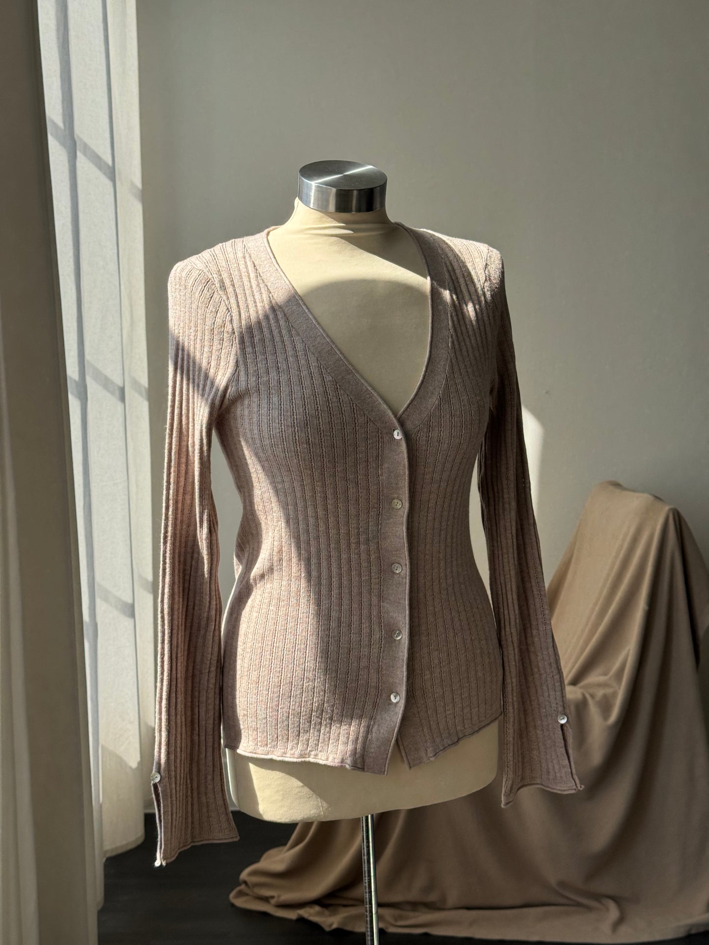 Kimberly 90s Style Classic Fitted Button Down Sweater In Taupe