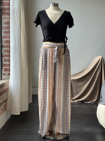 Lacey Tie Front Pants In Nat